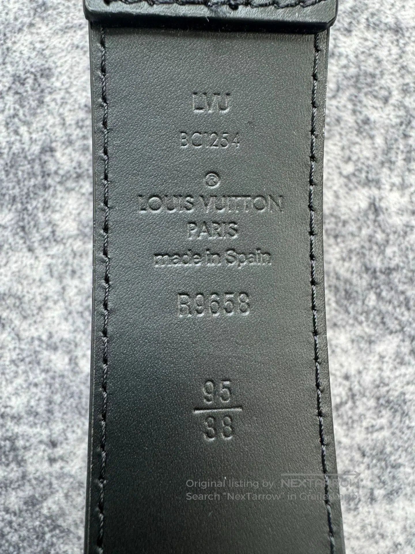 Louis Vuitton louis vuitton black metal logo belt. Size ONE SIZE - 3 Thumbnail