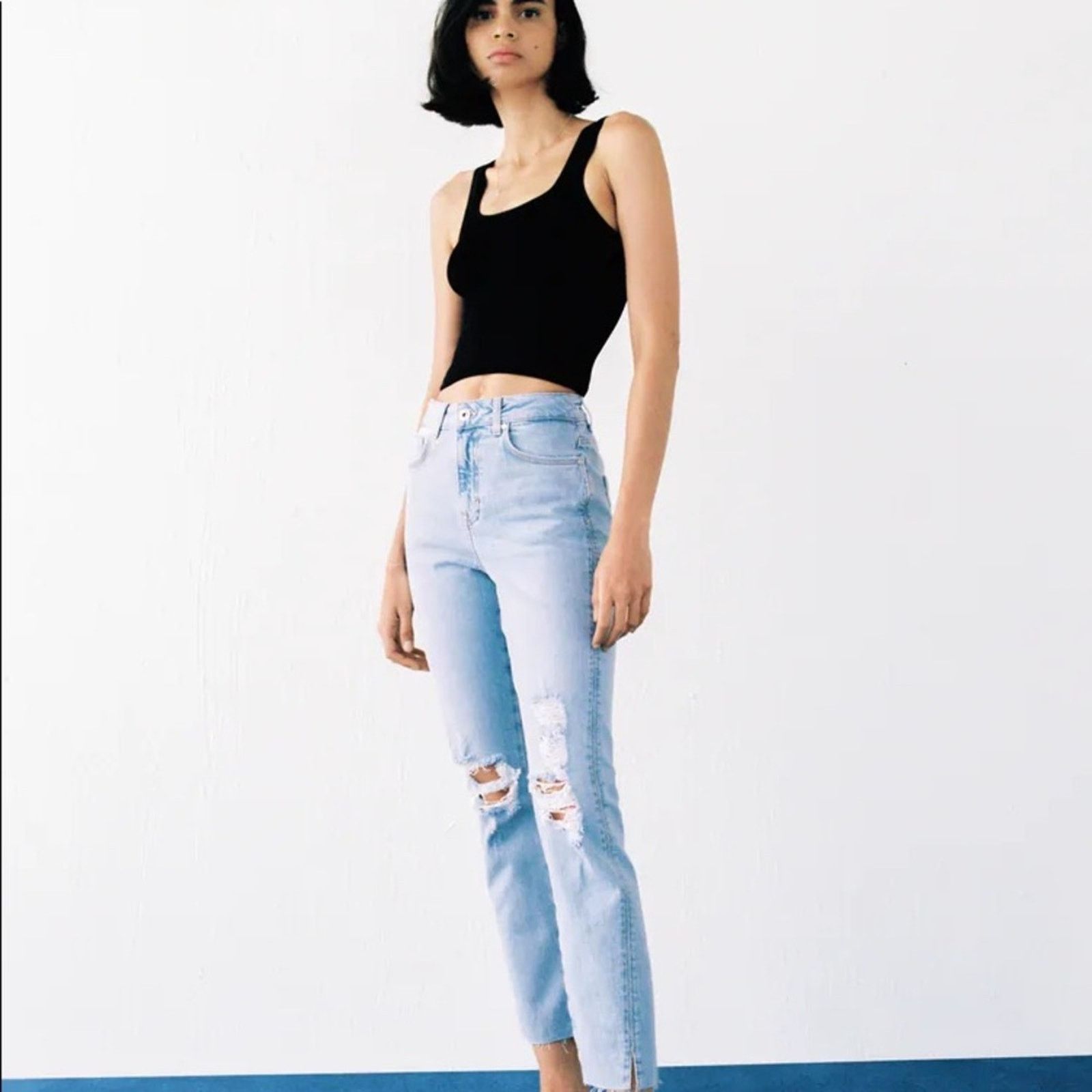 Zara ZARA SLIM FIT HIGH RISE JEANS LIGHT BLUE Size 26" / US 2 / IT 38 - 6 Thumbnail