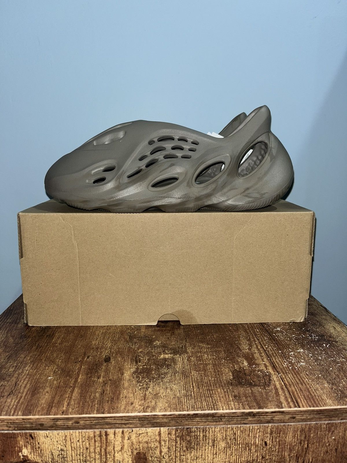 Adidas × Kanye West Yeezy Foam RNNR Stone Sage Size 8 Size US 8 / EU 41 - 5 Thumbnail