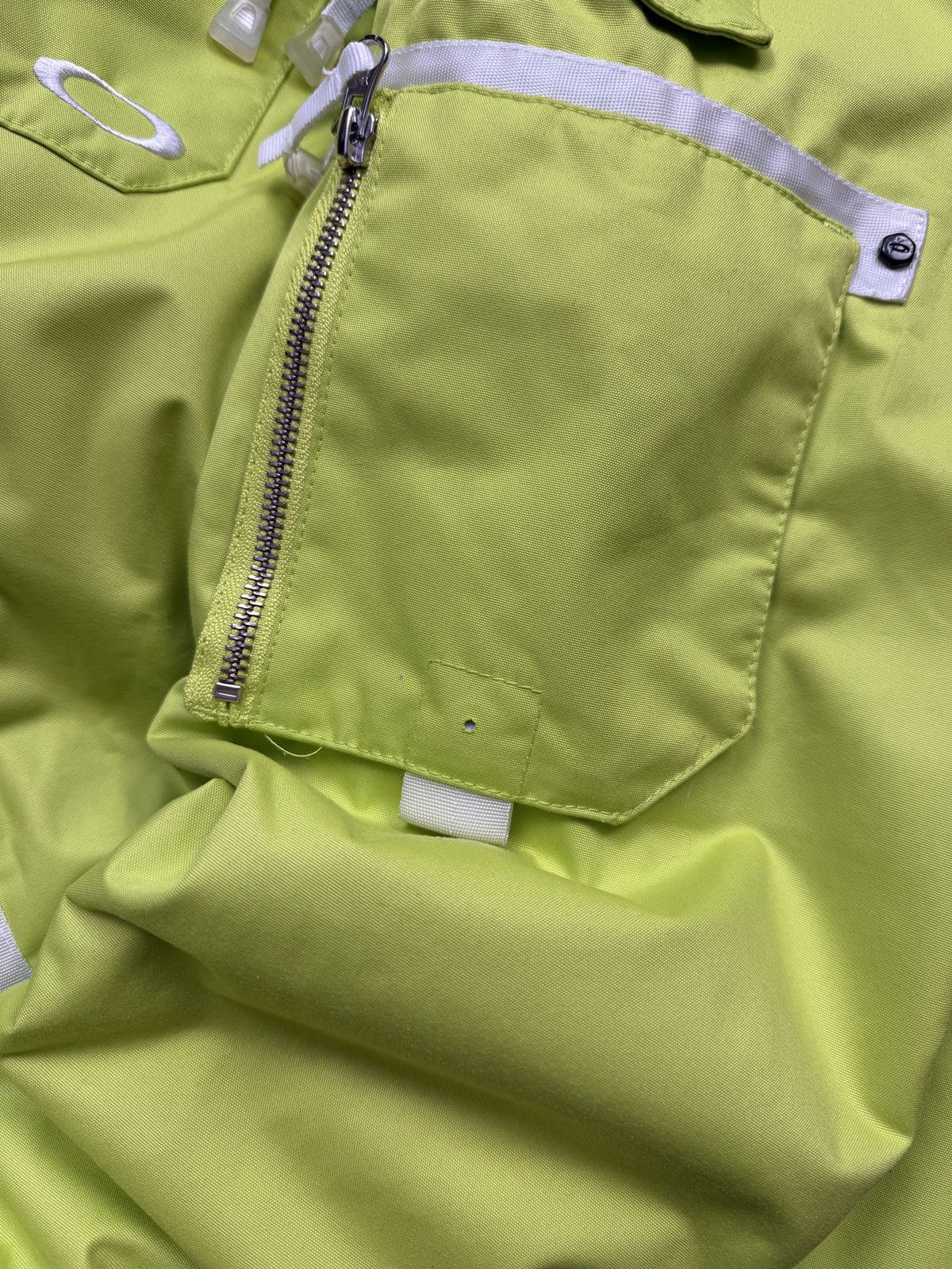 Oakley Vintage Oakley Jacket Hooded GorpCore Multi Pocket 00’s Ski Size US M / EU 48-50 / 2 - 13 Thumbnail