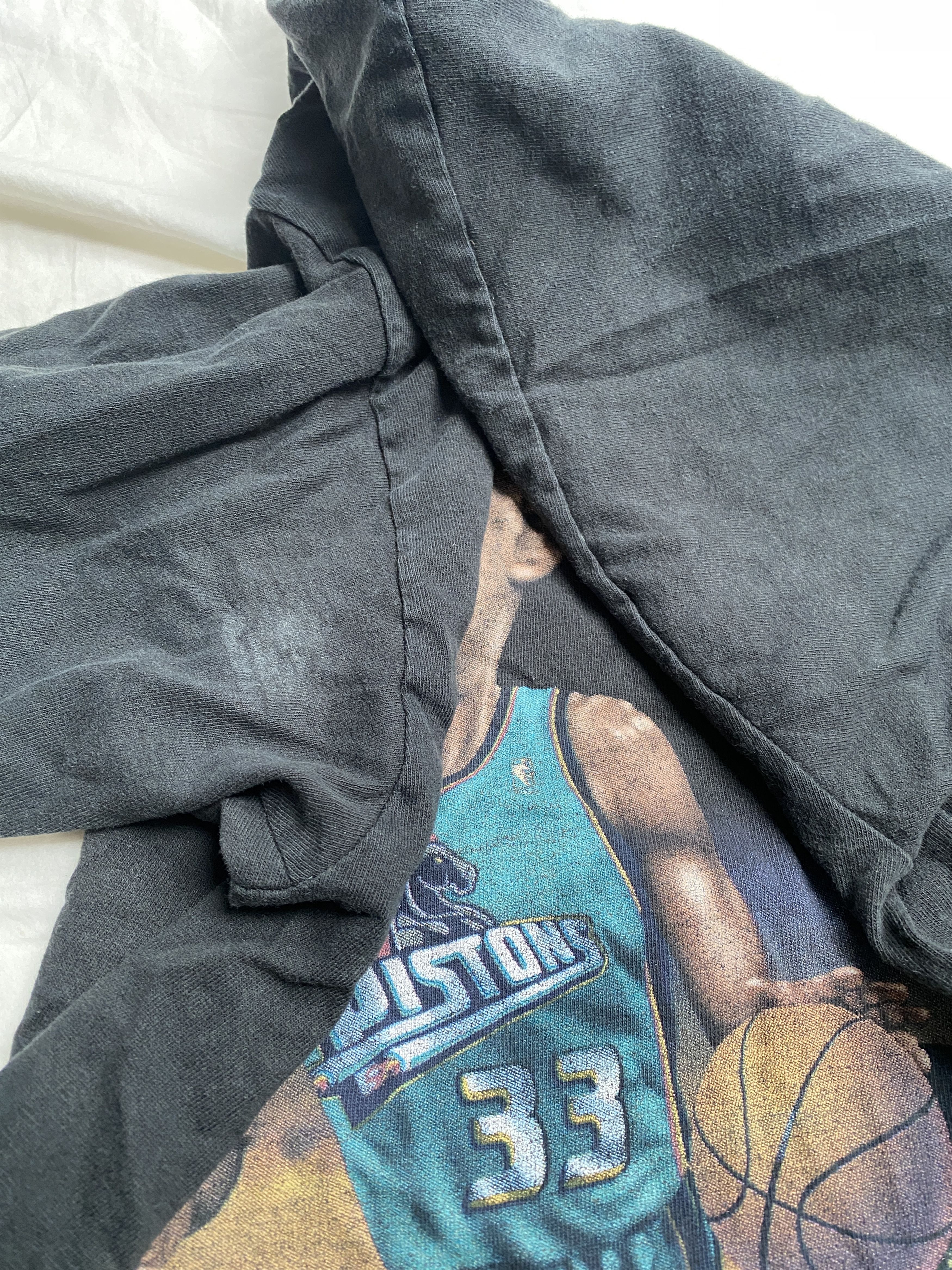 NBA Vintage 90s Grant Hill t-shirt tee Pistons player nba Size US M / EU 48-50 / 2 - 7 Thumbnail