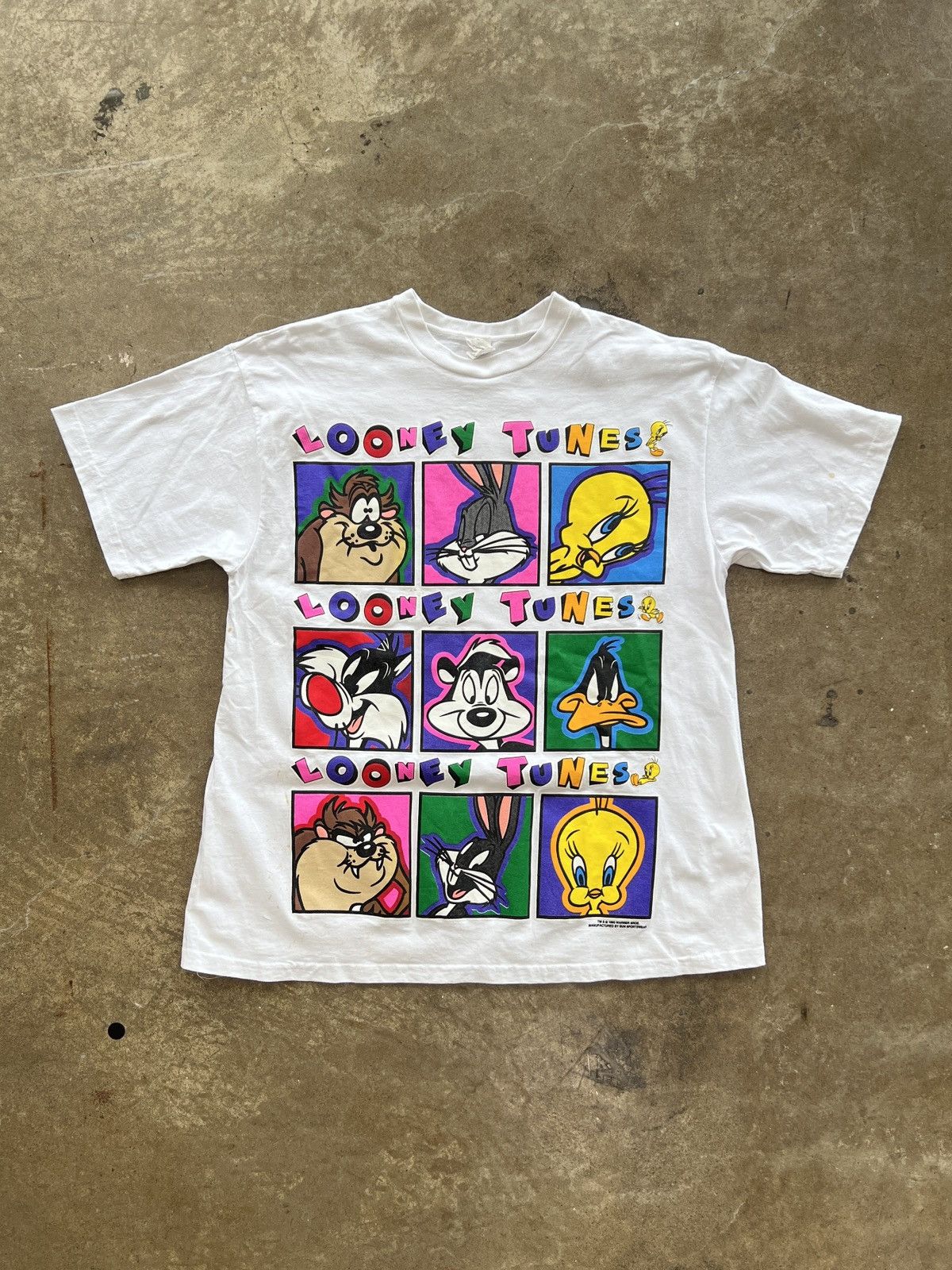Warner Bros Vintage 1993 Looney Tunes Tweety Bird Taz Bugs Bunny Large Size US L / EU 52-54 / 3 - 2 Thumbnail