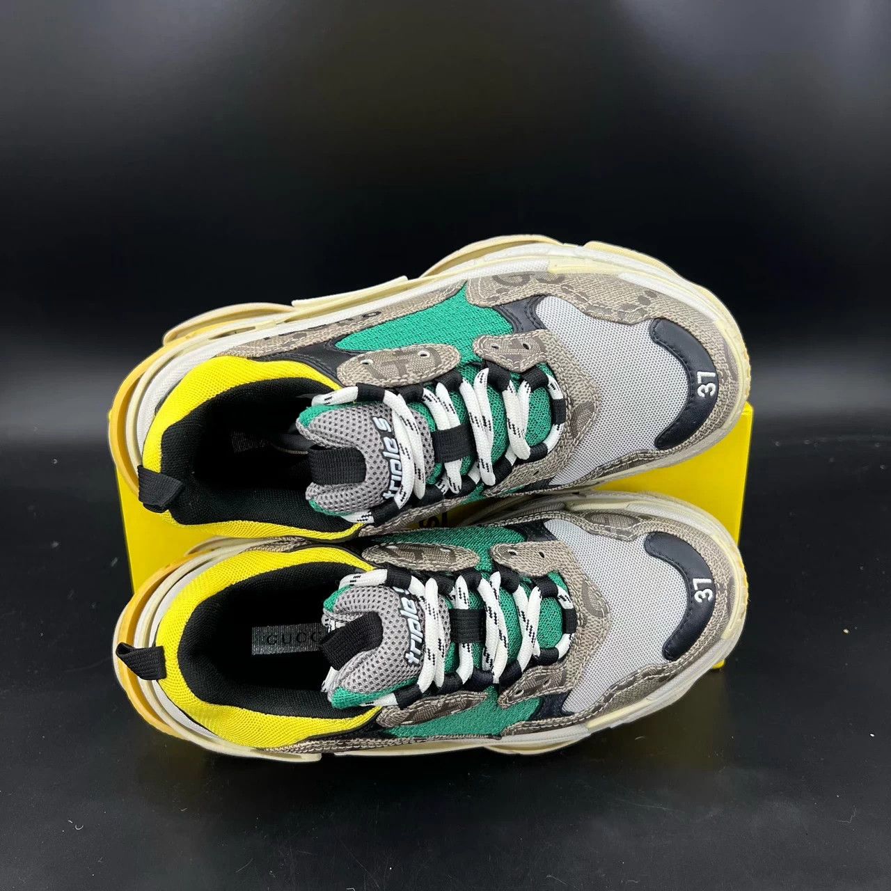 Balenciaga Balenciaga Gucci yellow green dad sneaker 37 99 new Size US 7 / IT 37 - 7 Thumbnail