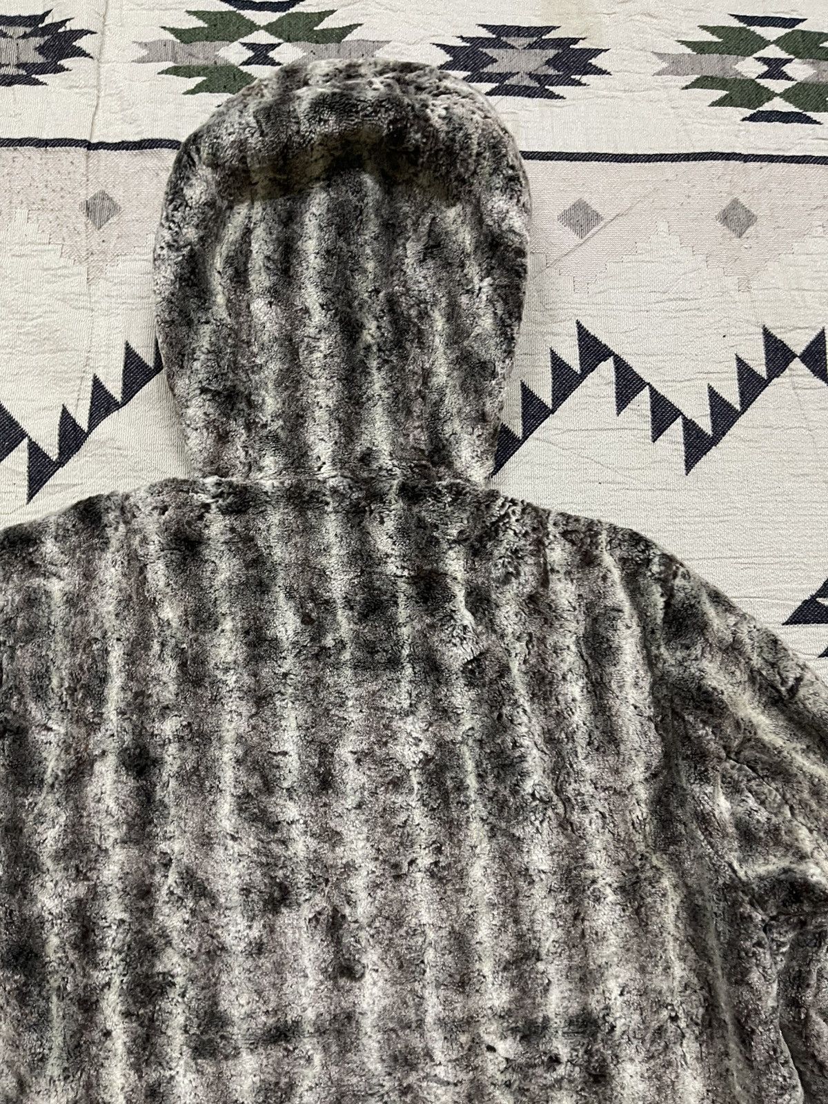 Emporio Armani 1990s EMPORIO ARMANI FURRY HOODED UNISEX JACKET RARE Size M / US 6-8 / IT 42-44 - 18 Thumbnail