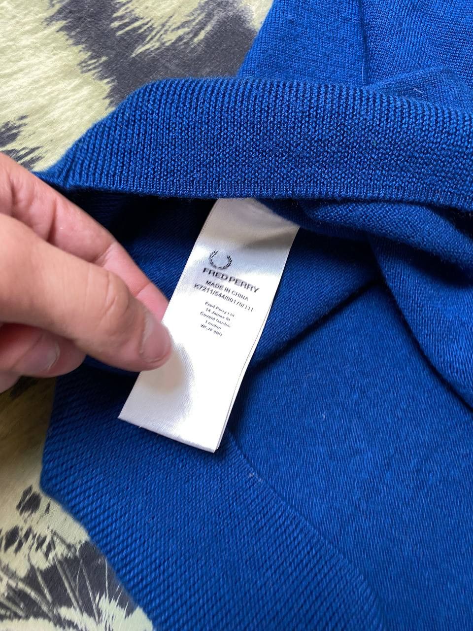 Fred Perry × Vintage Vintage 90s V-neck Fred Perry England logo casual Sweater Size US M / EU 48-50 / 2 - 4 Thumbnail