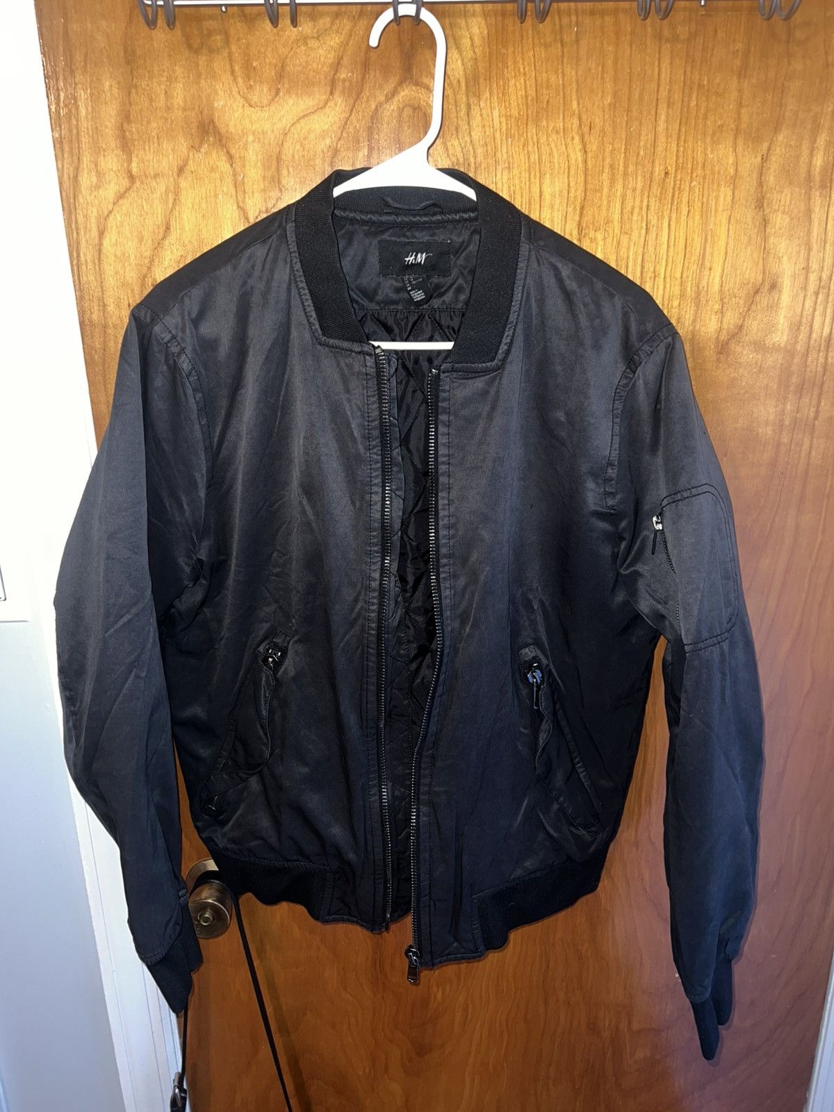 H&M H&M Quilted Bomber Jacket, Black Size US M / EU 48-50 / 2 - 1 Thumbnail