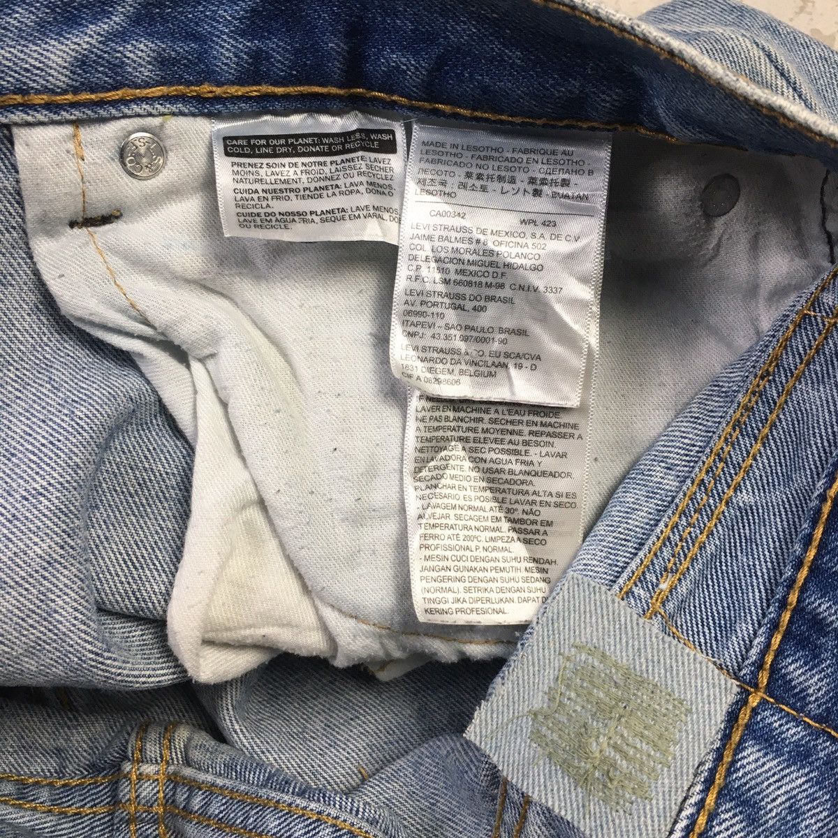Levi's × Levi's Vintage Clothing × Vintage 🔥ACCEPT OFFER🔥 Levis 505 Loose Light Blue Jeans Size US 40 / EU 56 - 9 Thumbnail