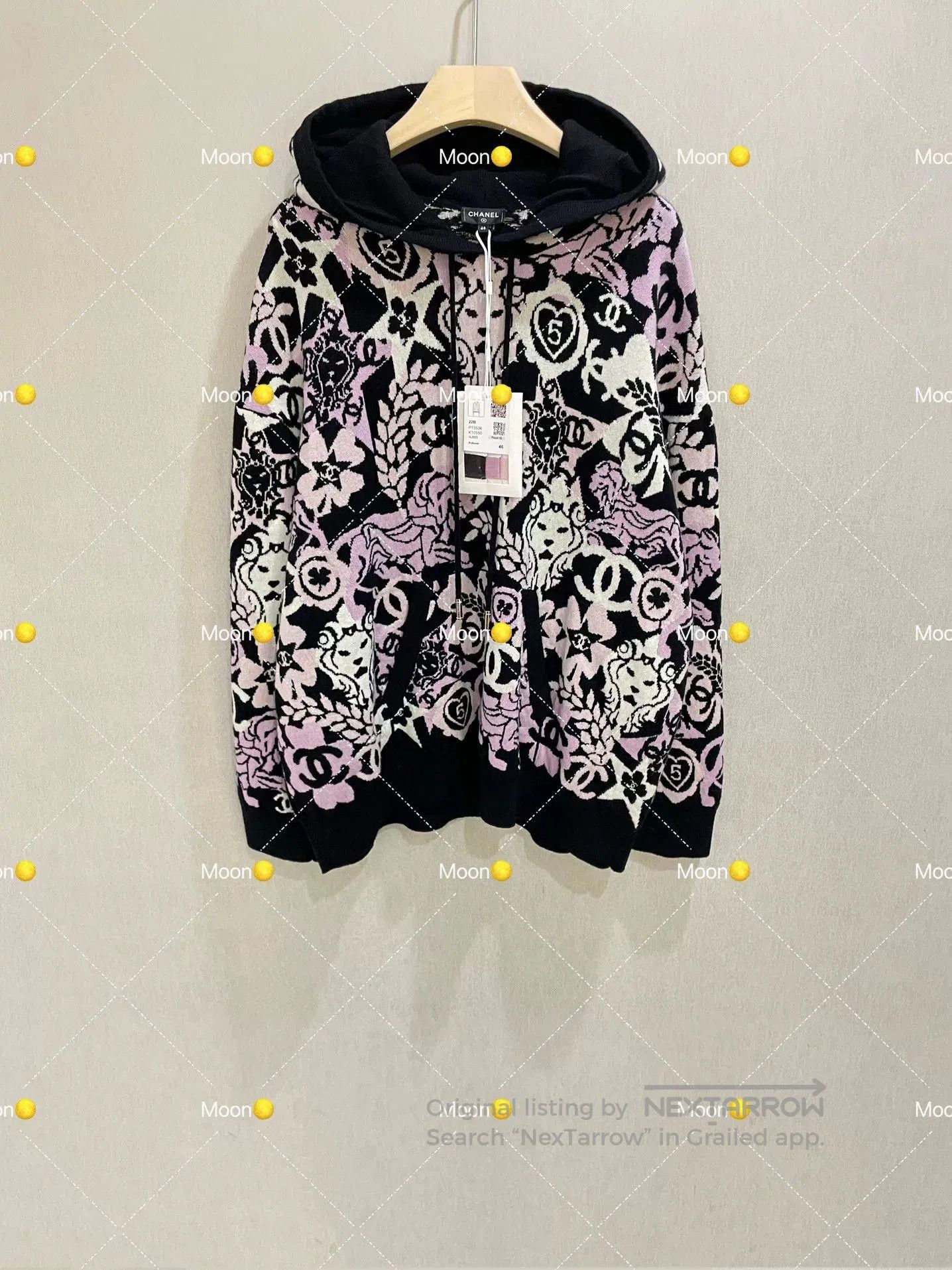 Chanel classy hooded knitwear with iconic patterns. Size US XXL / EU 58 / 5 - 1 Thumbnail