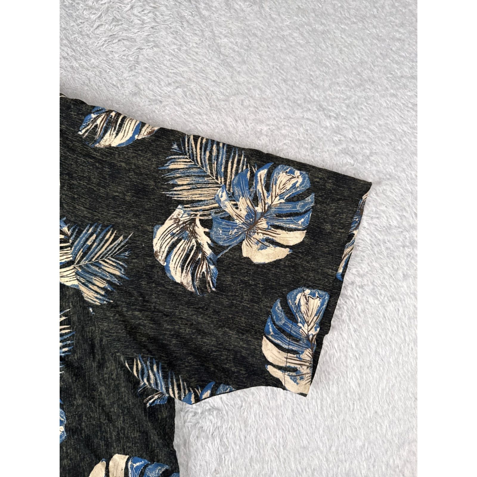 Vintage Puritan Shirt Mens 2XL Black Blue Palm Tree Leaf Print Hawaiian 100% Rayon Size US XXL / EU 58 / 5 - 2 Thumbnail