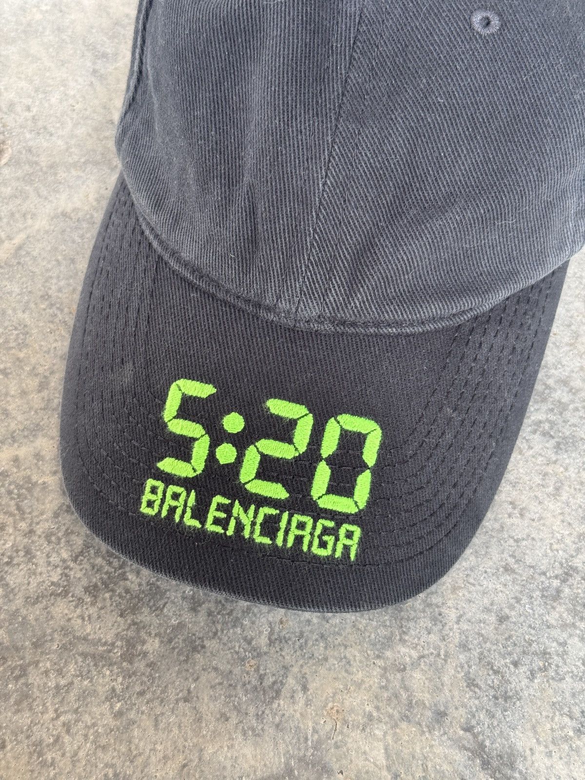 Balenciaga *RARE* BALENCIAGA 5:20 CAP HAT CHINA VALENTINE DAY DEMNA Size ONE SIZE - 2 Thumbnail