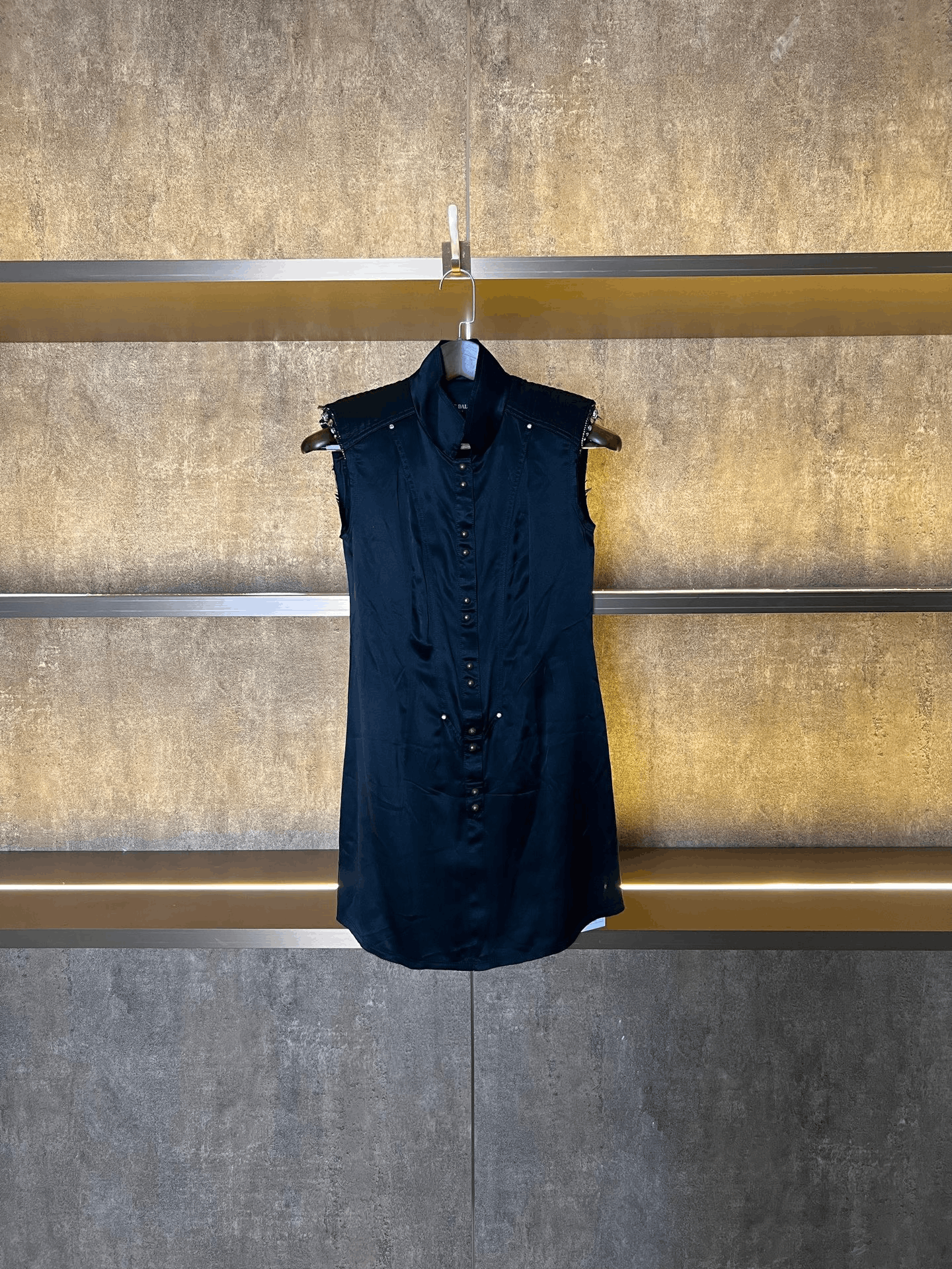 Balmain Balmain T-Shirt S Women Size S / US 4 / IT 40 - 1 Thumbnail