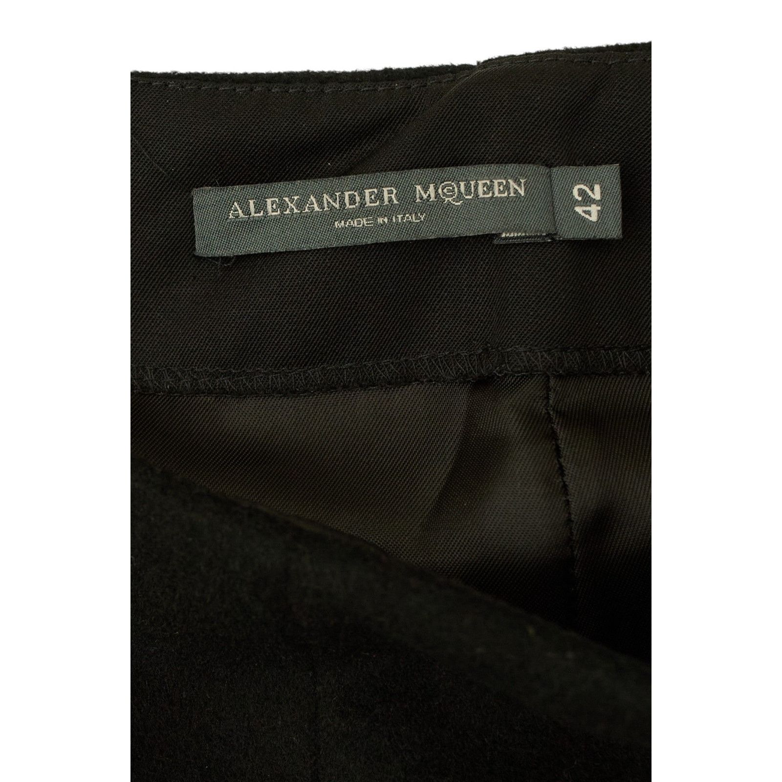 Alexander McQueen F/W 2004 Laser Cut Wool Skirt Size 28" / US 6 / IT 42 - 3 Thumbnail
