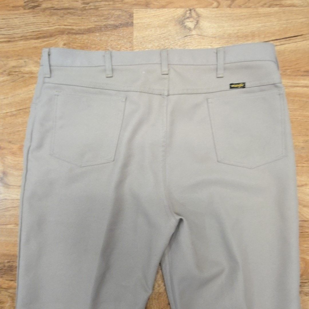 Wrangler Vintage Wrangler Mens 40x32 Pants Khaki Dress Pants 90s VTG Size US 40 / EU 56 - 7 Thumbnail