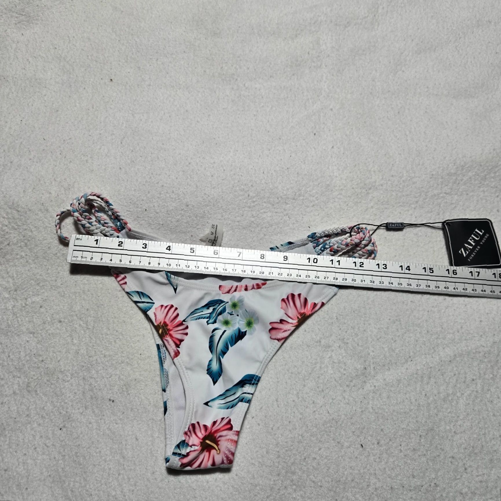 ZAFUL NEW Zaful White Floral Bikini Swim Bottom Women's 6 Adults Womens 2 Piece Flower 6 Bikini Bottoms Girls Mens Size 28" / US 6 / IT 42 - 5 Thumbnail