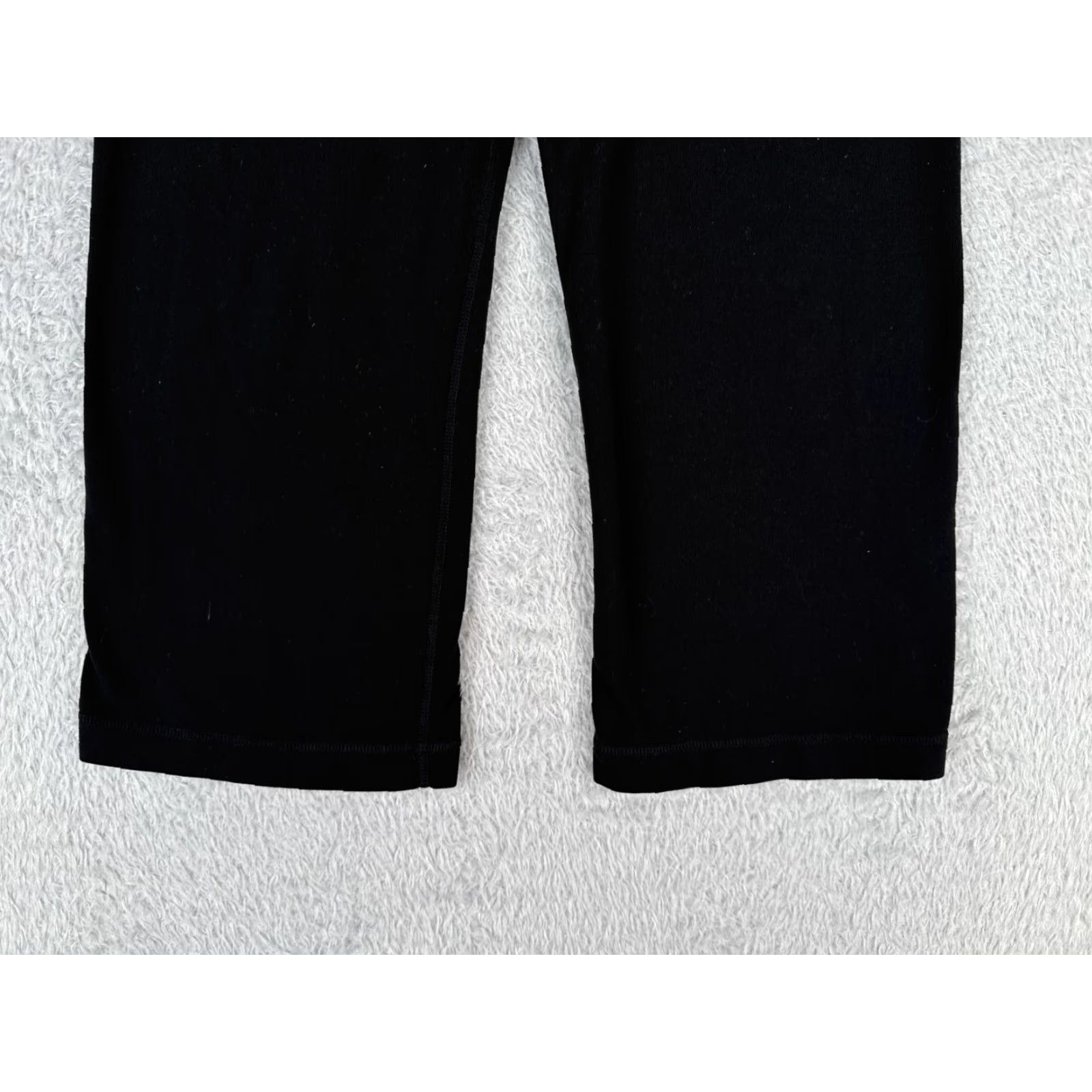 Lululemon Lululemon Pants Women 6 Black Wide-Leg Cropped 18" Inseam Yoga Casual Gym Luxtreme Pockets Zip Pocket Size 28" / US 6 / IT 42 - 2 Thumbnail