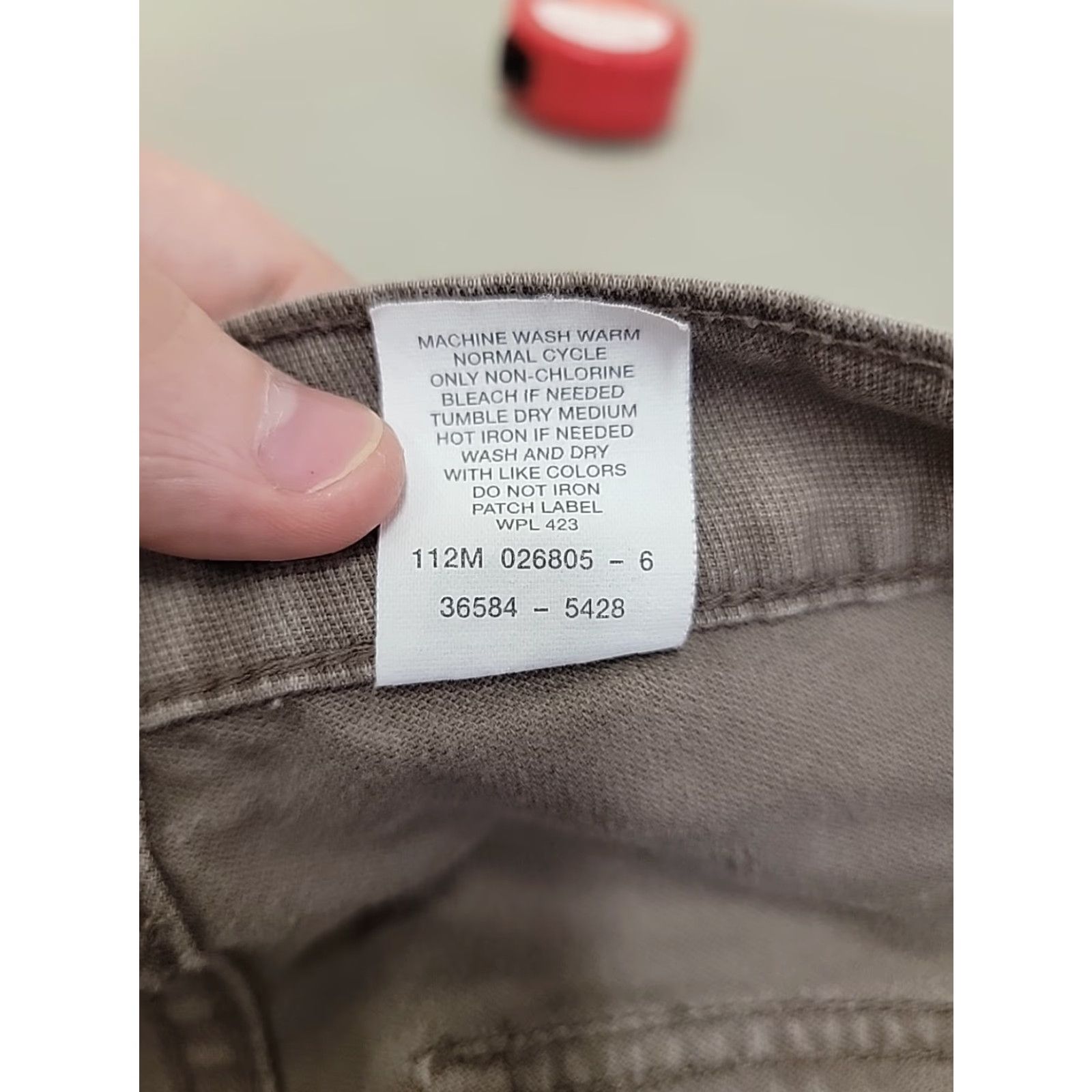 Levi's VINTAGE Levis Khakis Shorts Mens 32 Cargo Workwear Skater Casual Flat Front Brown Cotton Canvas Pockets 90s Mens Size US 32 / EU 48 - 6 Thumbnail
