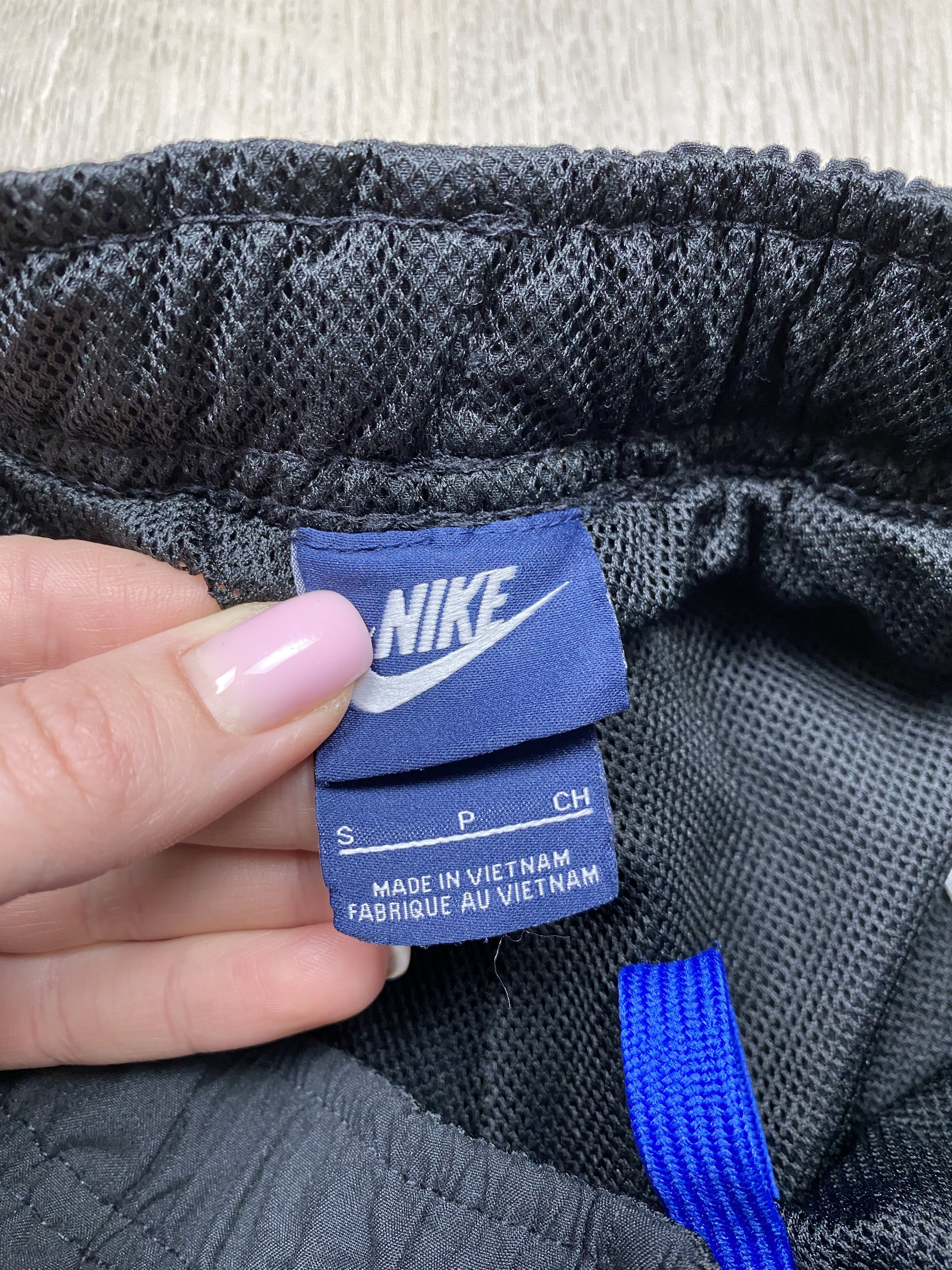 Nike × Vintage Nike Vintage Mens Nylon Track Pants Y2K Size US 30 / EU 46 - 5 Thumbnail