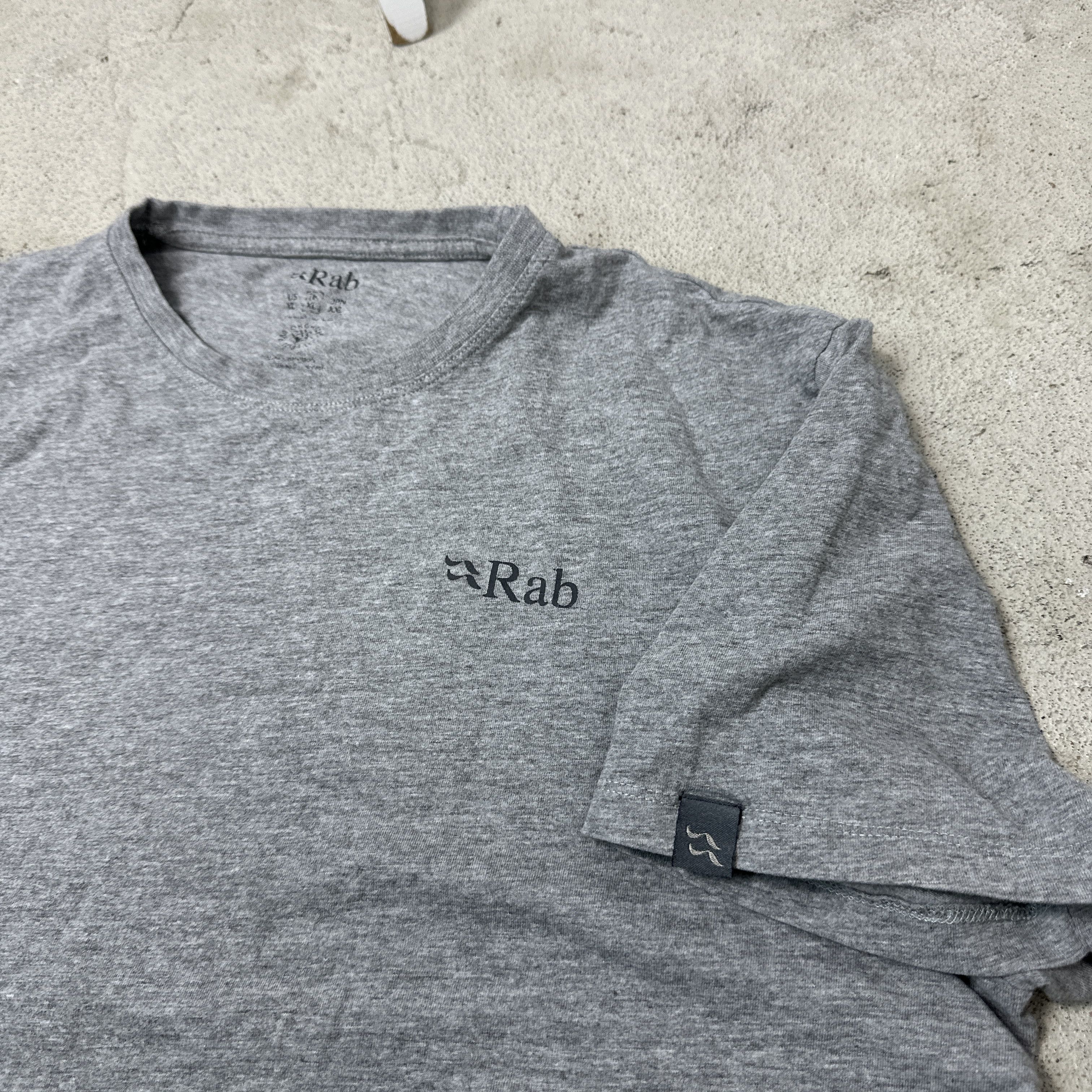 Rab Vintage Sporty Printed RAB The Moutain People T-shirt 00s Size US XL / EU 56 / 4 - 4 Thumbnail