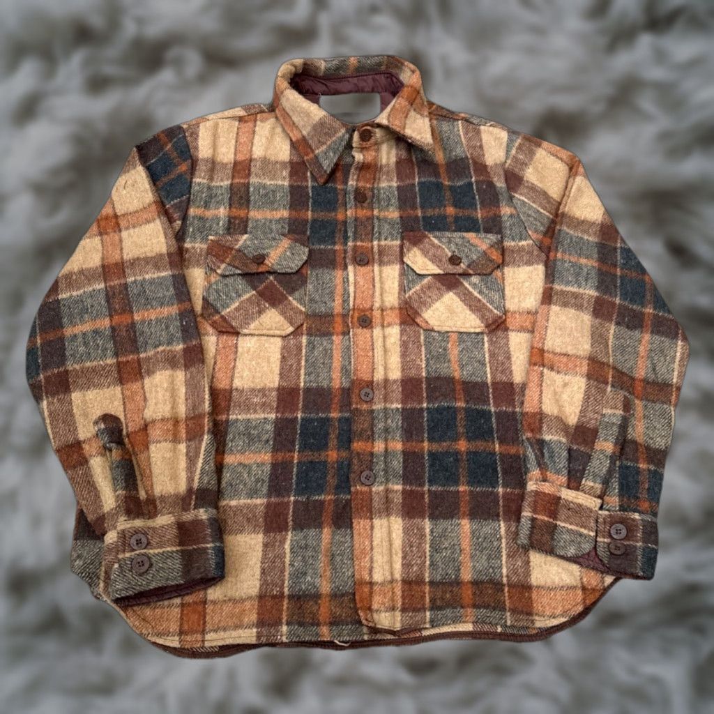Vintage VINTAGE Royal Knight Shirt Mens L 70s Plaid Flannel Wool Button Front Size US L / EU 52-54 / 3 - 1 Thumbnail