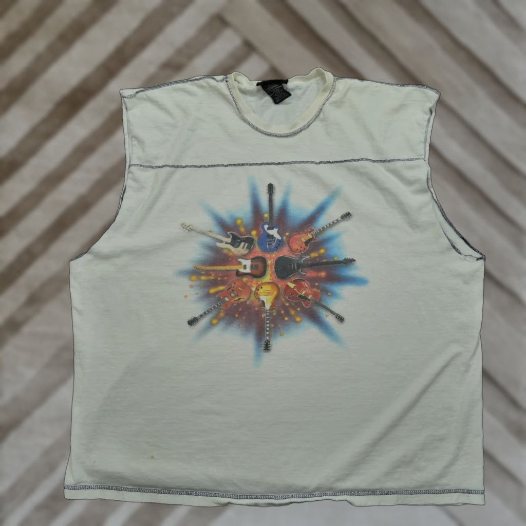 Vintage VINTAGE No Boundaries Tank Top Mens XL White Guitar Art Distressed Y2K 90s Tank Top Mens XL White Guitar Art Distressed Y2K 90s Size US XL / EU 56 / 4 - 1 Thumbnail