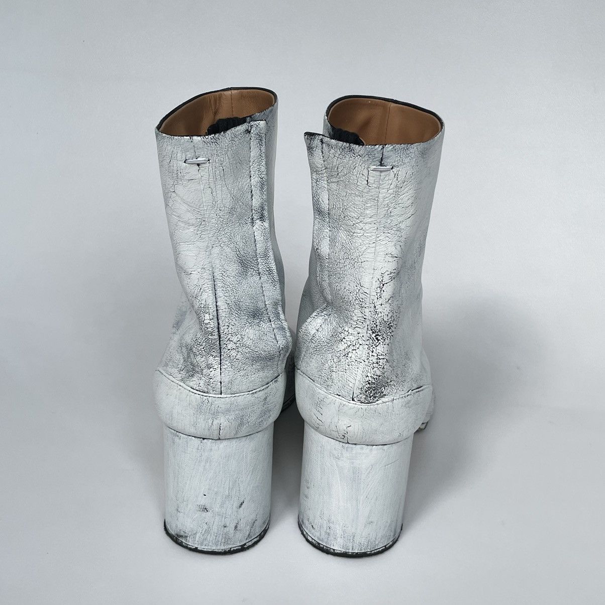 Maison Margiela White Painted Leather Tabi Boots Size US 7 / IT 37 - 10 Thumbnail