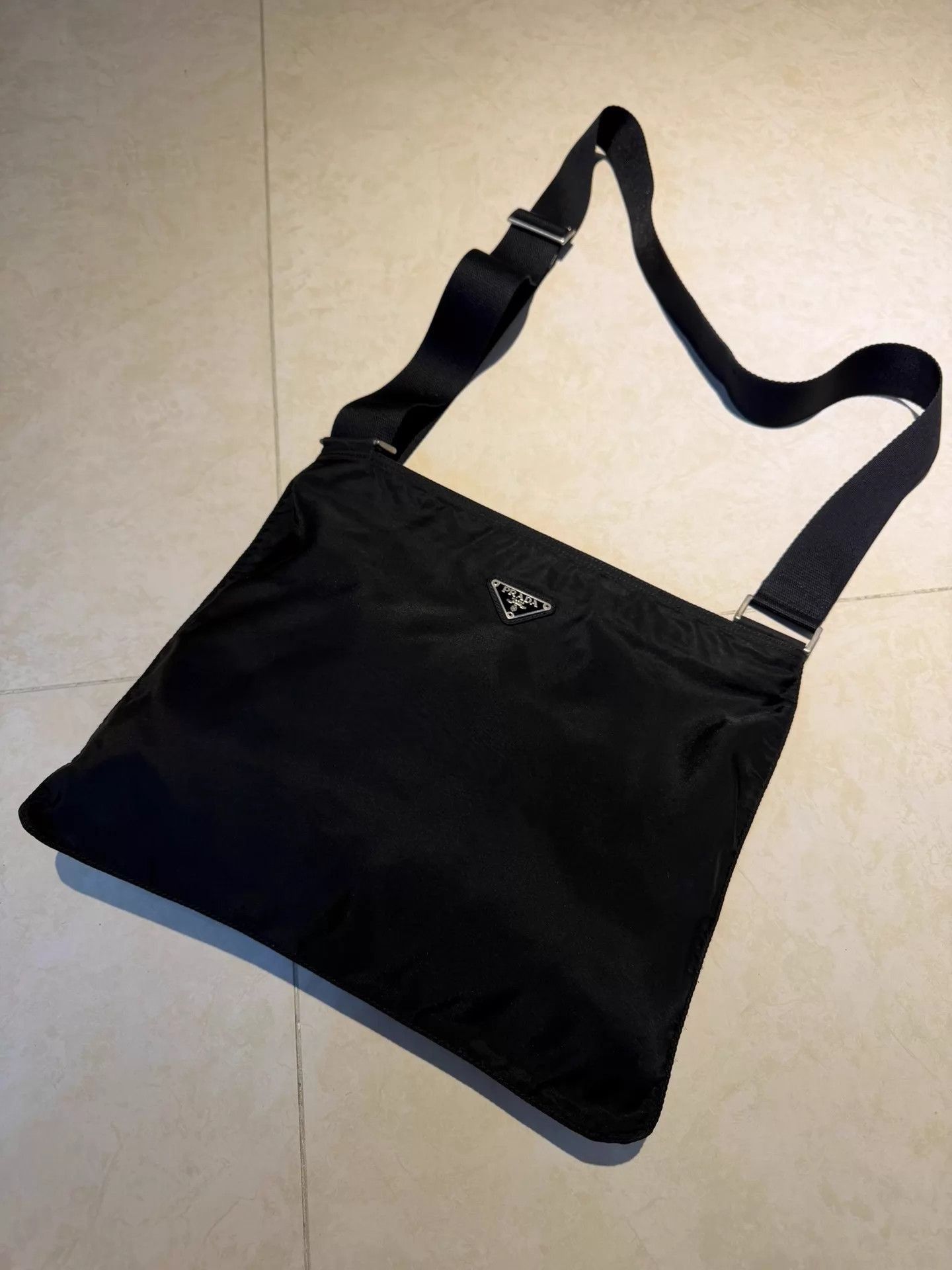 Prada Black Crossbody Messenger Bag Size ONE SIZE - 1 Thumbnail