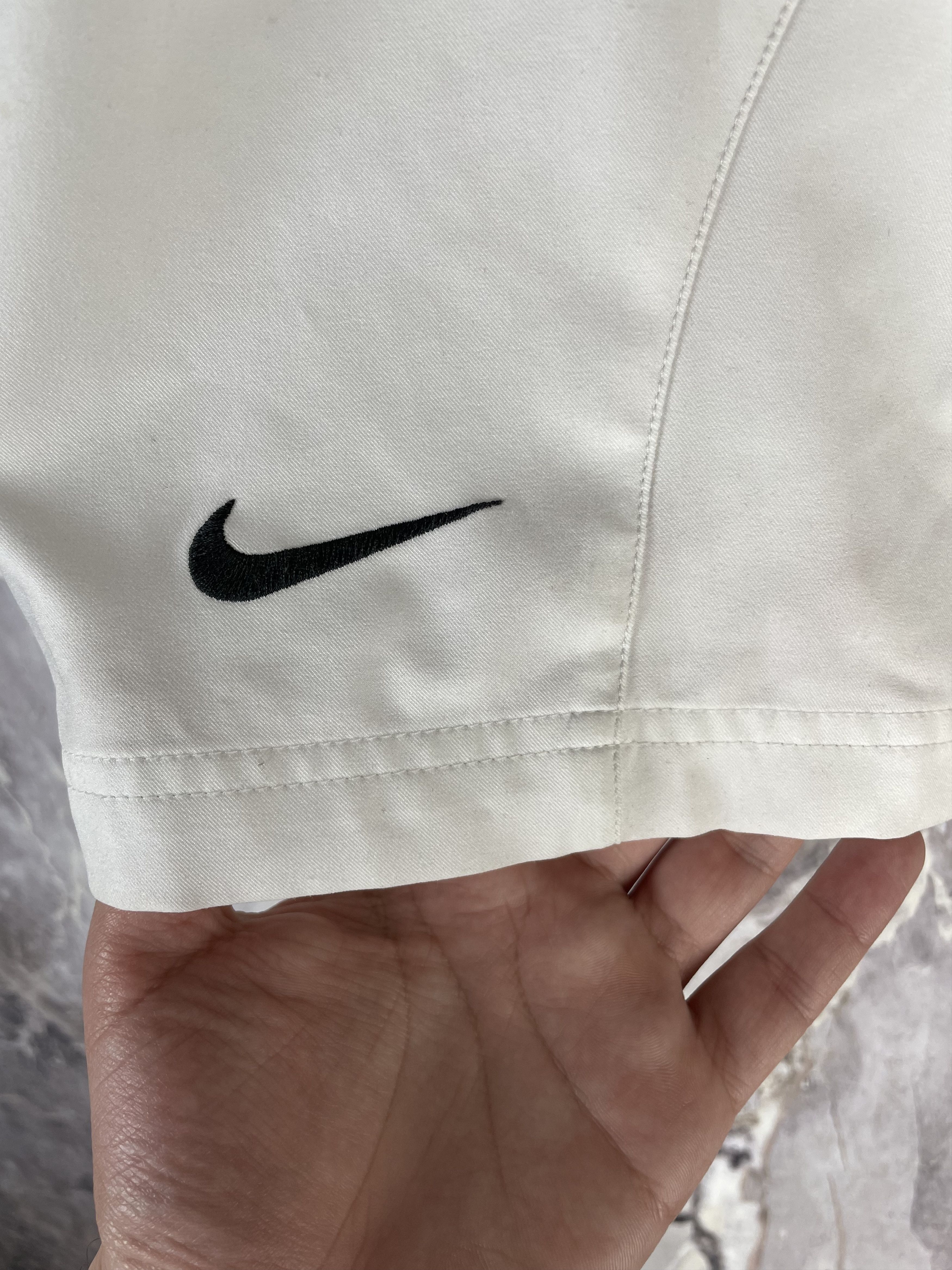 Nike Nike Juventus Vintage Shorts Y2k Size US 32 / EU 48 - 5 Thumbnail