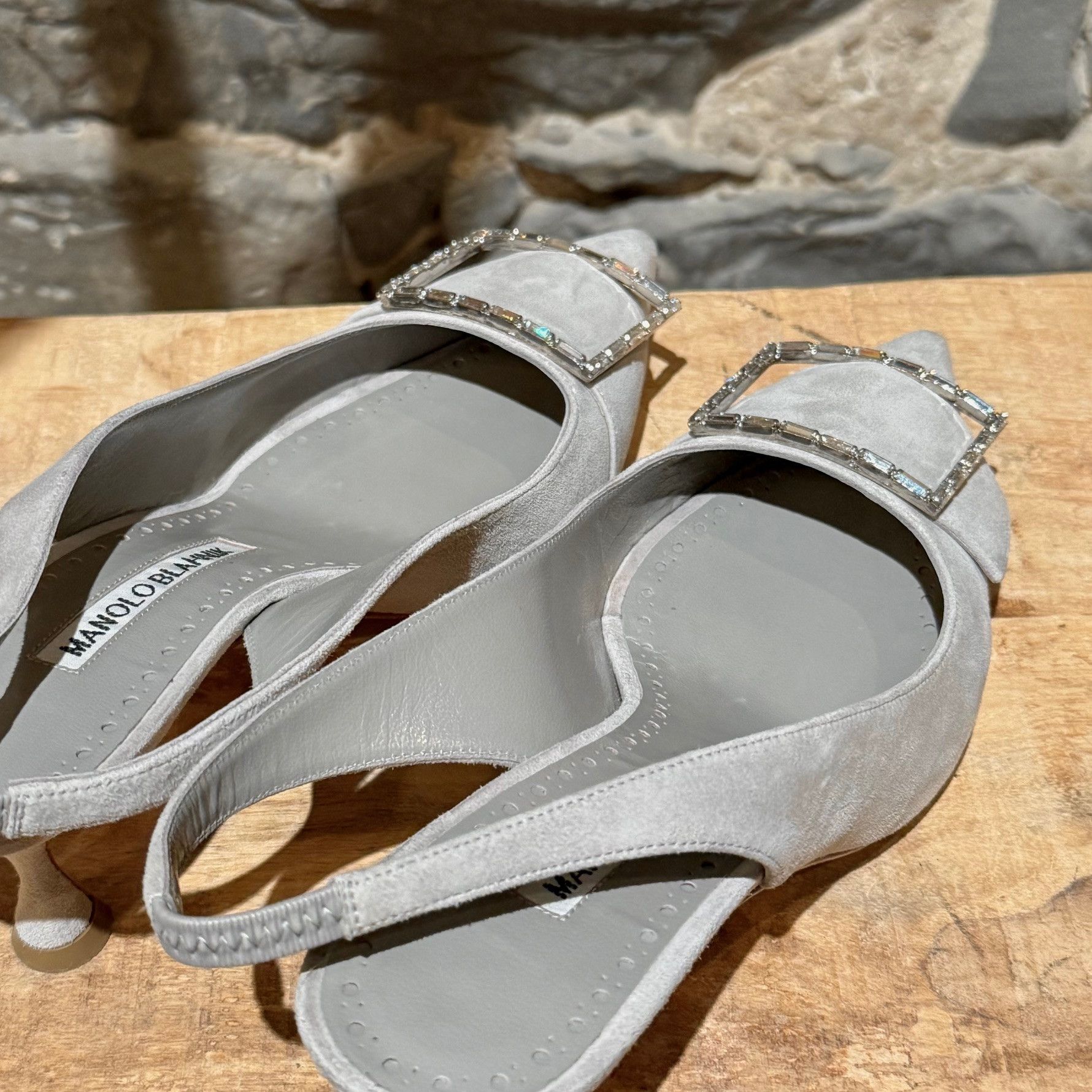 Manolo Blahnik Manolo Blahnik Grey Suede Dolores 50 Slingback Pumps Size US 5.5 / IT 35.5 - 11 Thumbnail