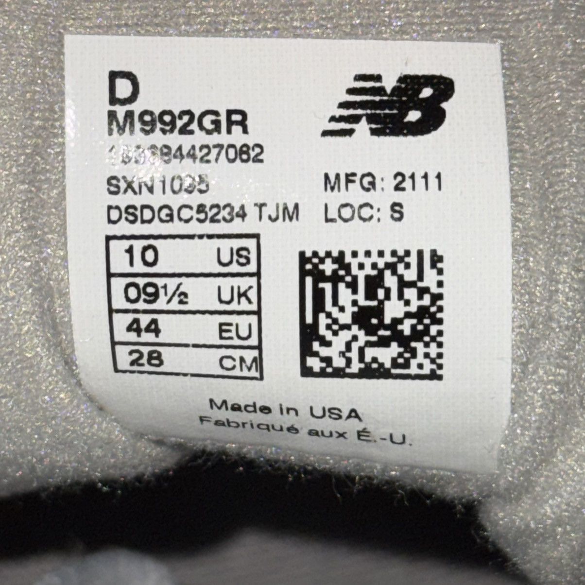 New Balance New Balance 992 MiUSA grey silver metallic sneakers NB Size US 10 / EU 43 - 11 Thumbnail