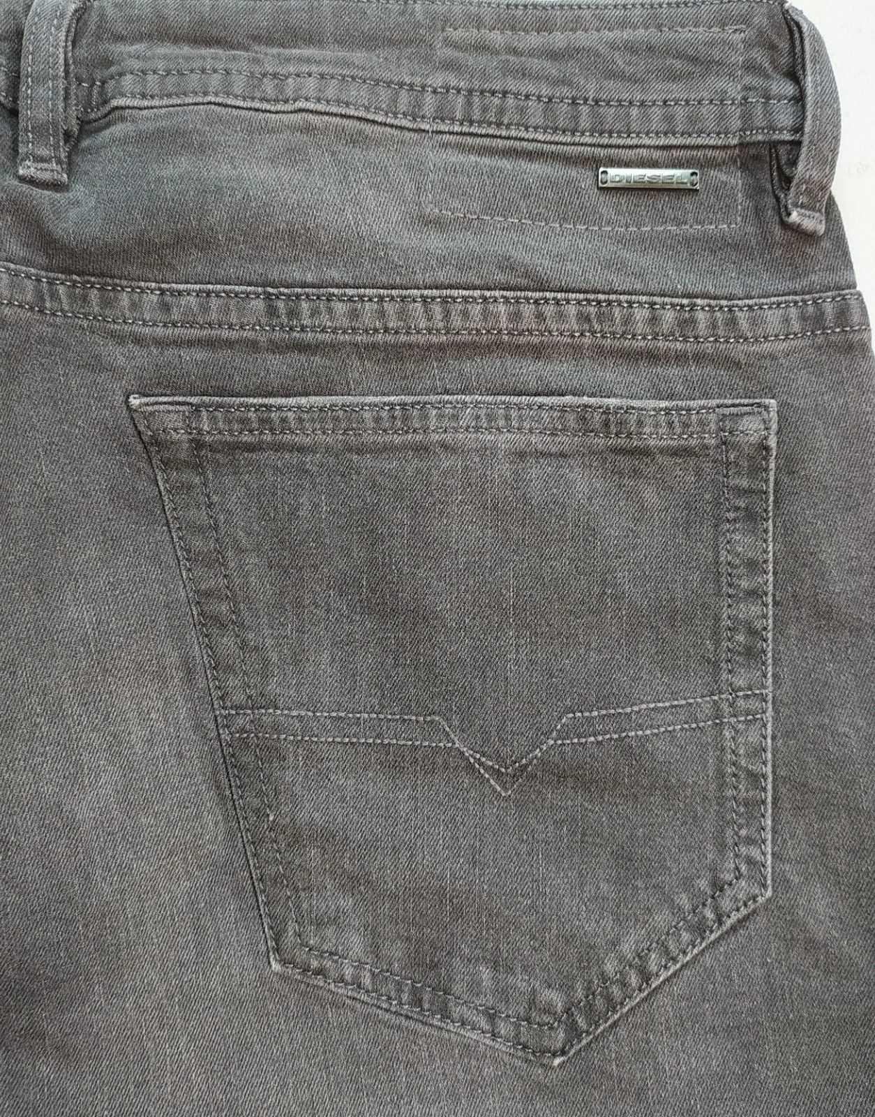 Diesel Diesel THOMMER-C L.32 MENS JEANS T/9795 Size US 34 / EU 50 - 11 Thumbnail