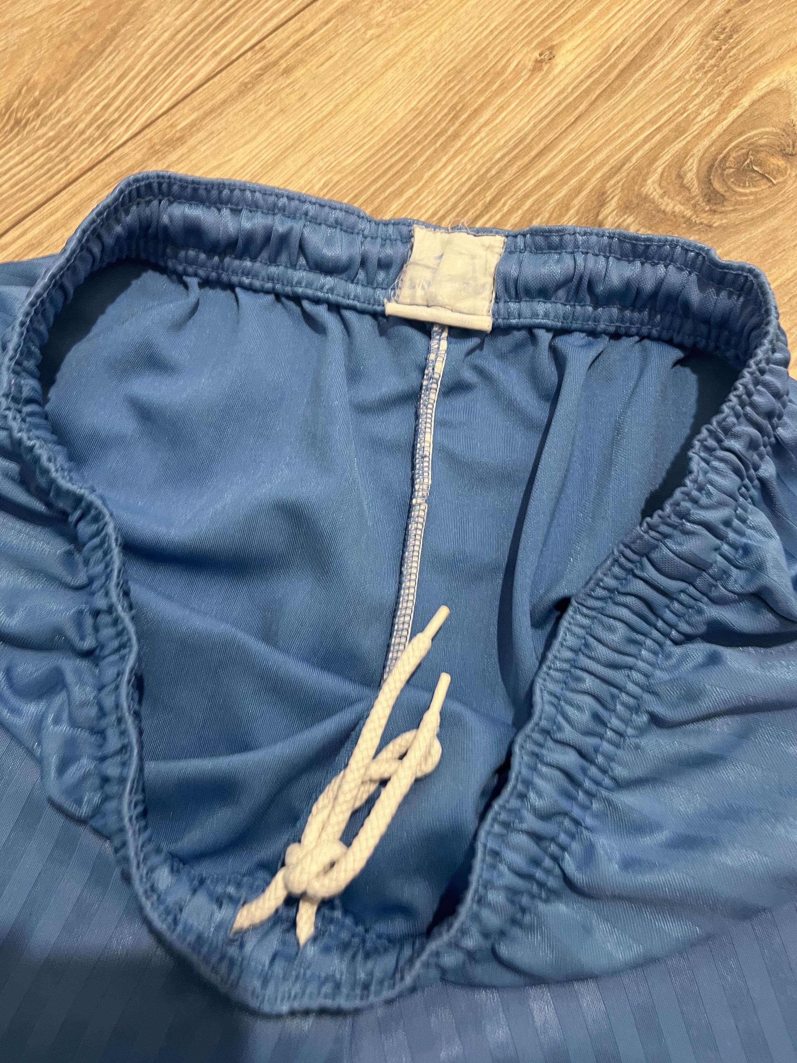 Umbro Vintage Shorts Umbro Soccer Jersey Blue Size US 33 - 5 Thumbnail