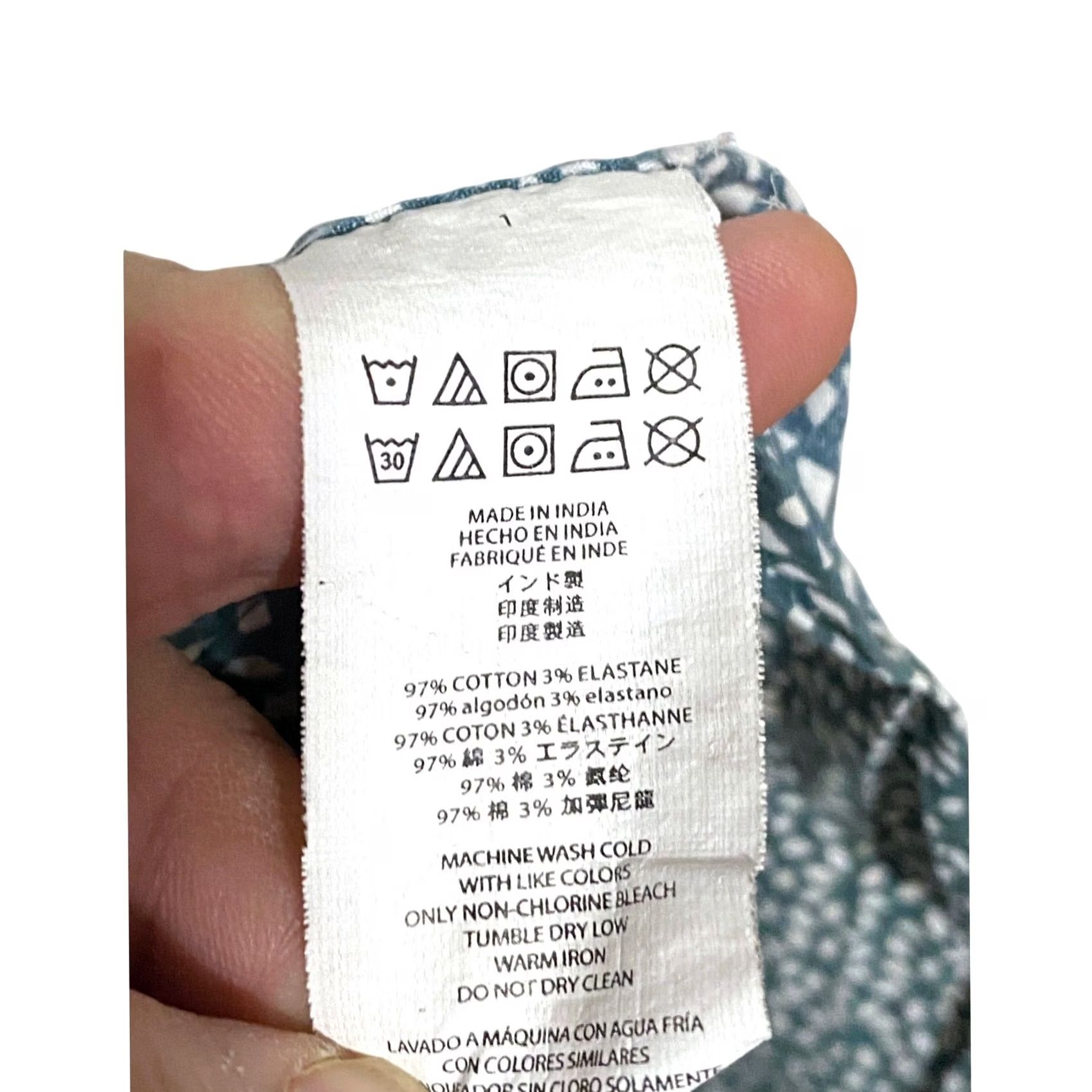 Michael Kors Michael Kors Slim Fit Geometric Button Camp Shirt Mens S Casual Preppy Normcore Geometric Button-Up Short Sleeve Size US S / EU 44-46 / 1 - 7 Thumbnail