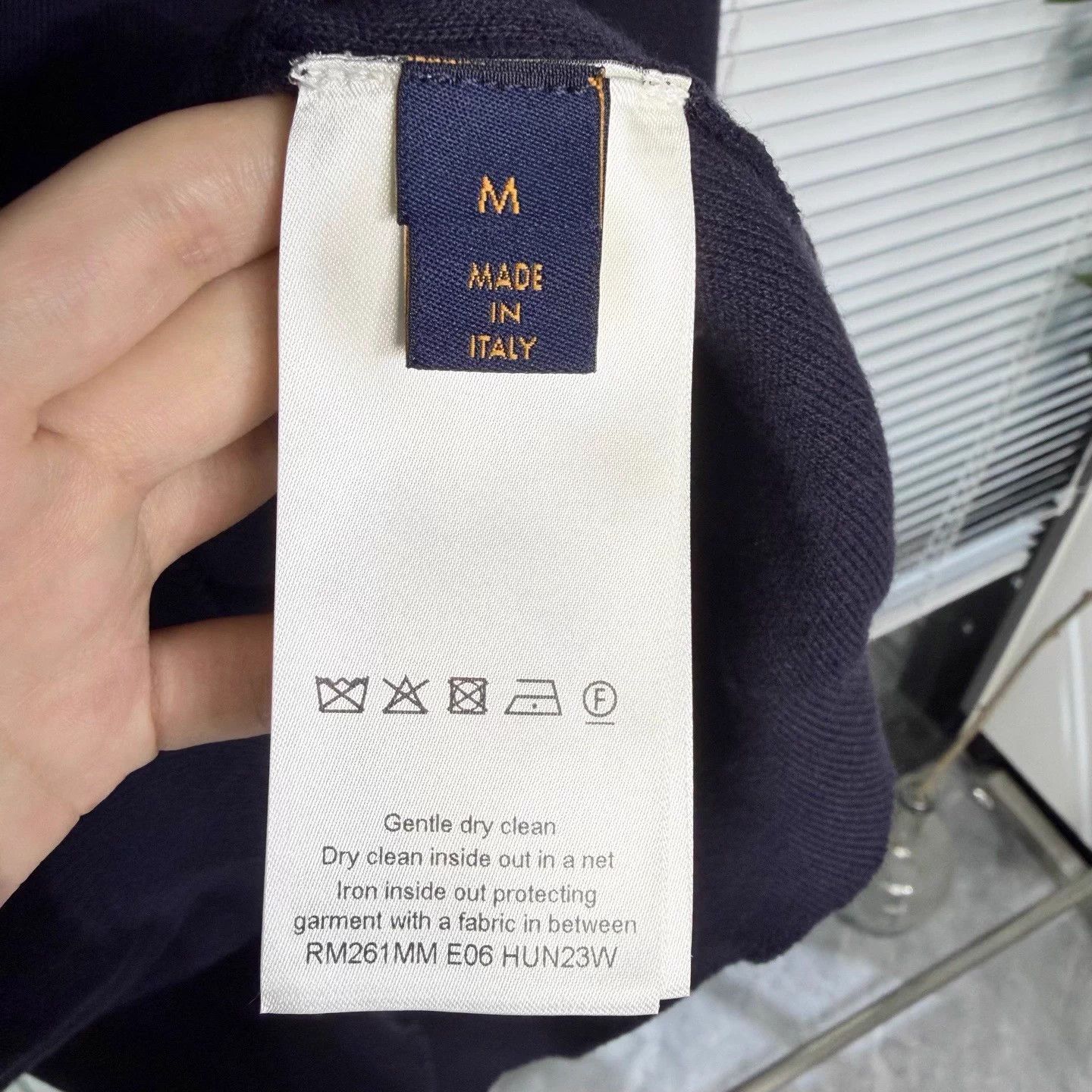 Louis Vuitton LV Monogram Animal Embroidered Wool Blend Sweater M Size US M / EU 48-50 / 2 - 4 Thumbnail