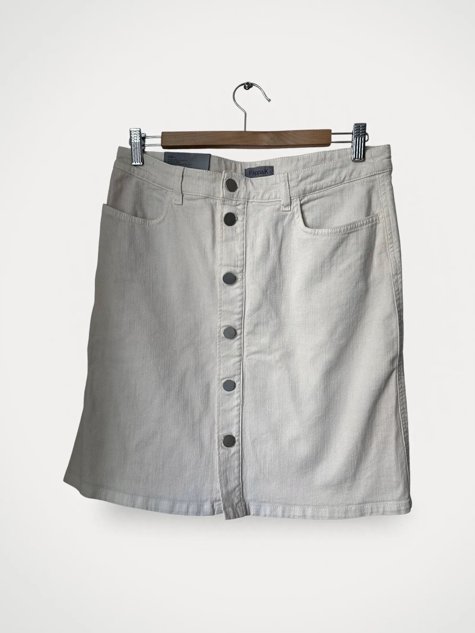 Filippa K Filippa K Ecru Skirt Size 30" / US 8 / IT 44 - 1 Thumbnail