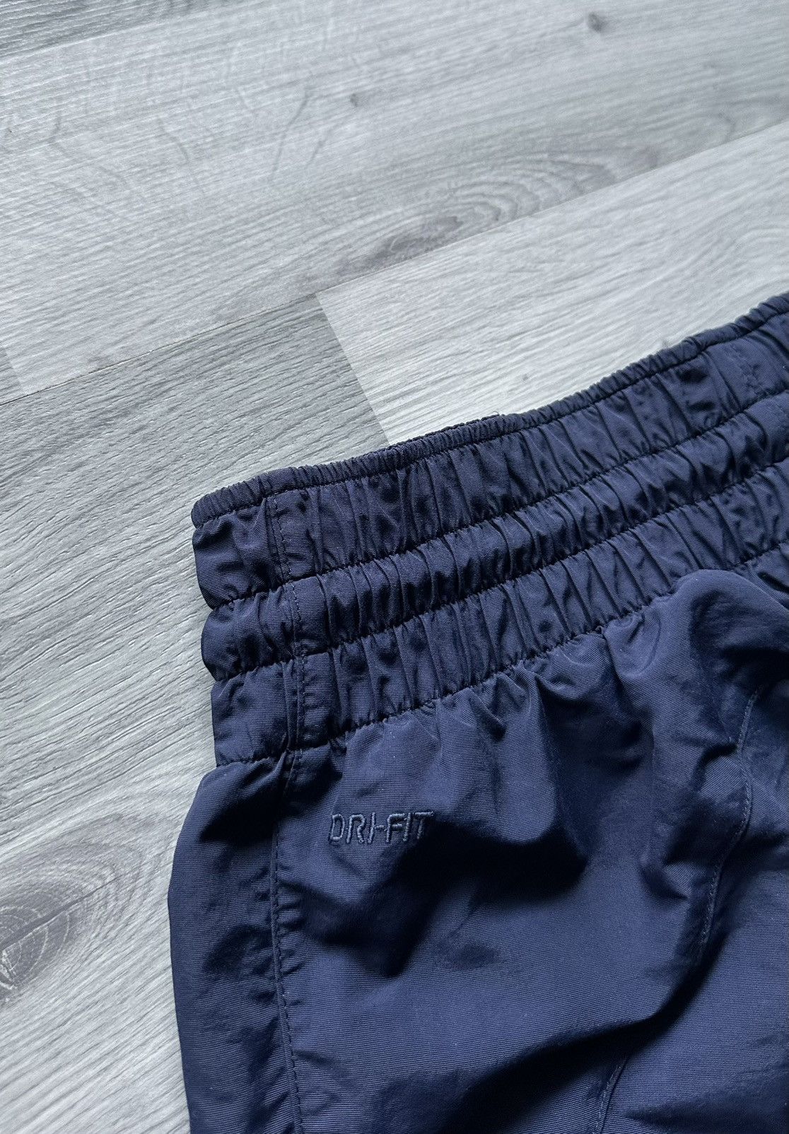 Nike × Vintage Vintage nylon shorts Nike air basketball dri fit #45 (size S Size US 30 / EU 46 - 9 Thumbnail