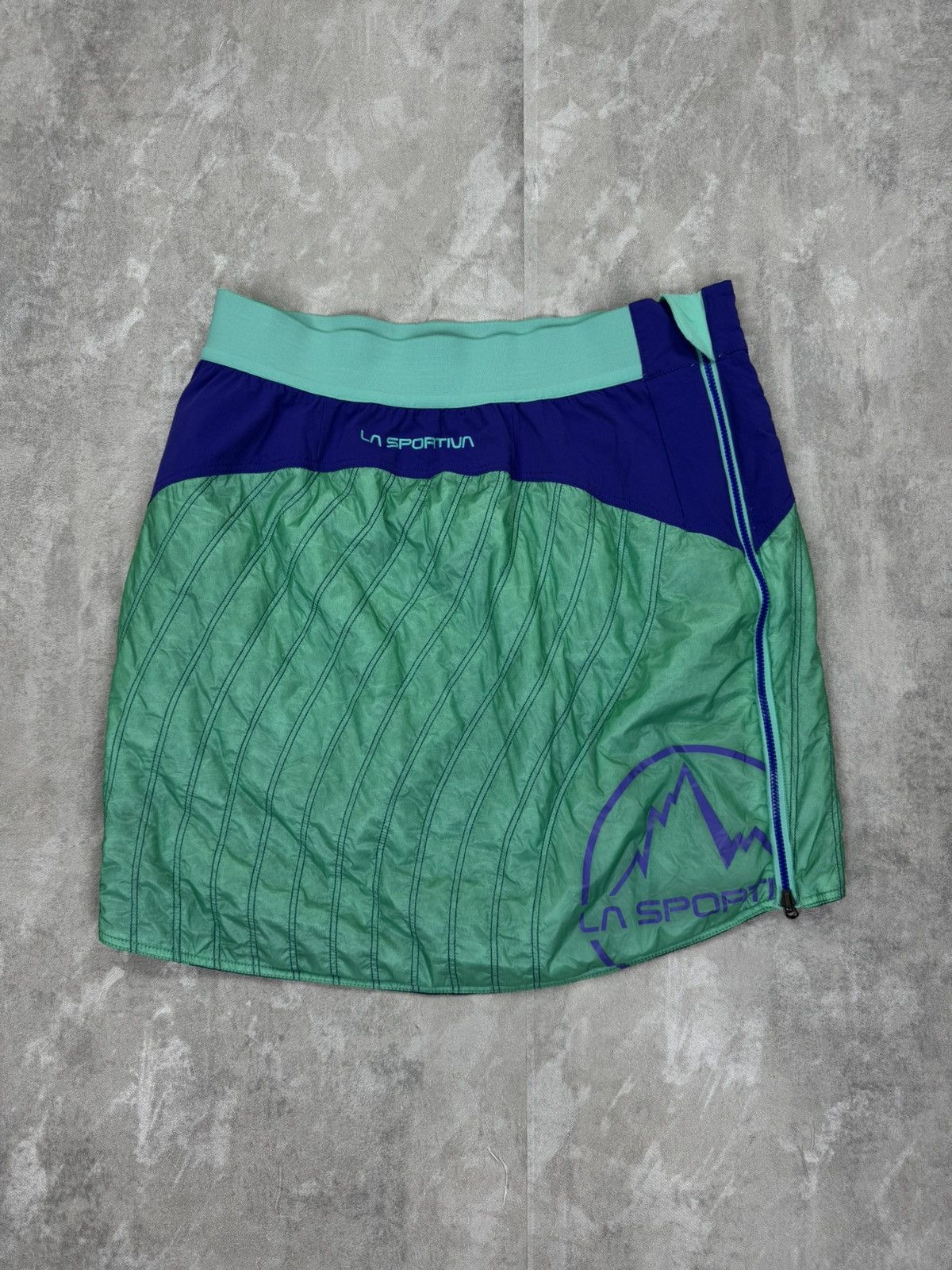 La Sportiva LA Sportiva Quilted Warm Up Mini reversible Skirt Hiking Size 29" - 5 Thumbnail