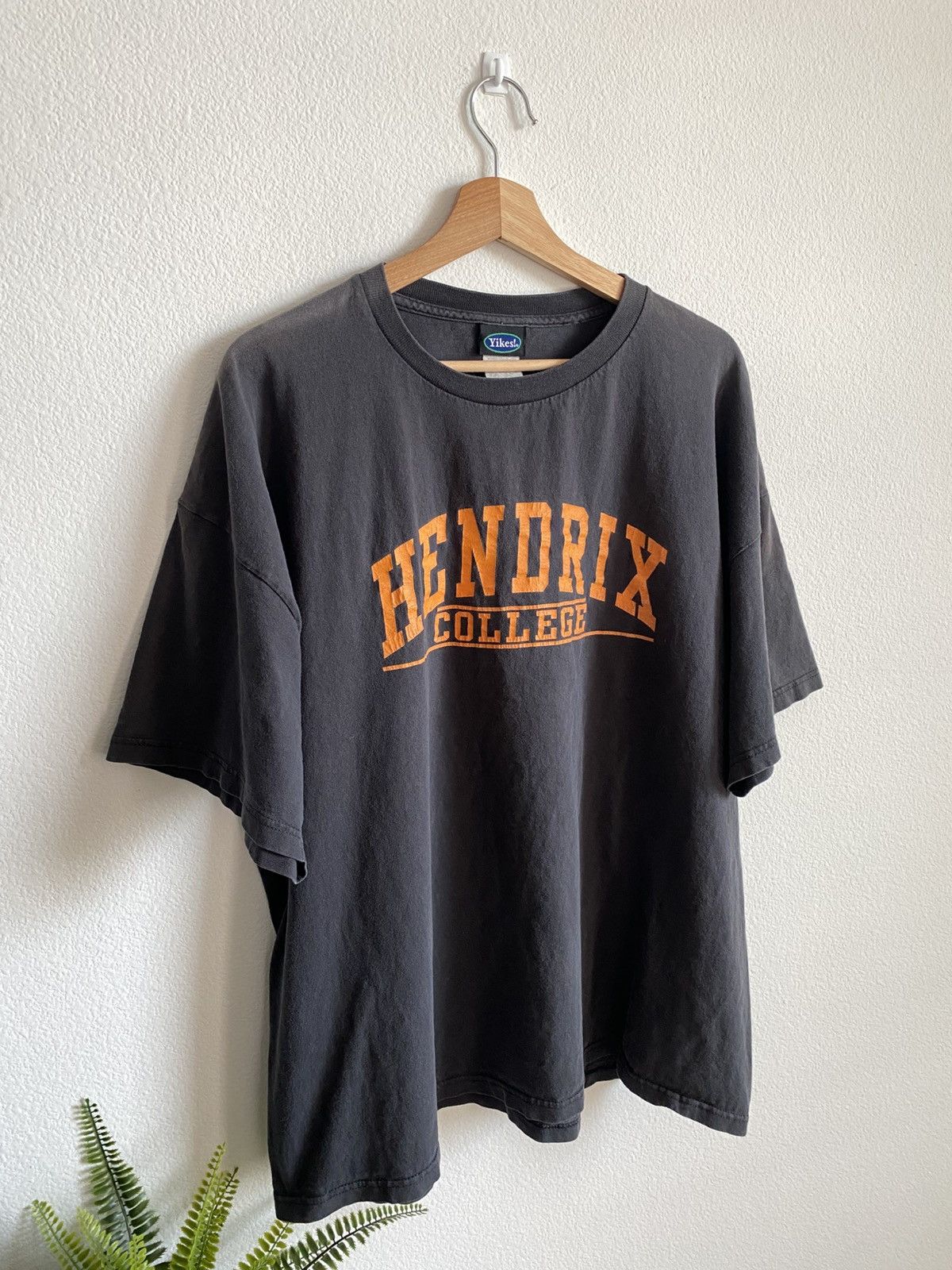 Vintage Vintage 90s Hendrix College Tee Size US XL / EU 56 / 4 - 2 Thumbnail