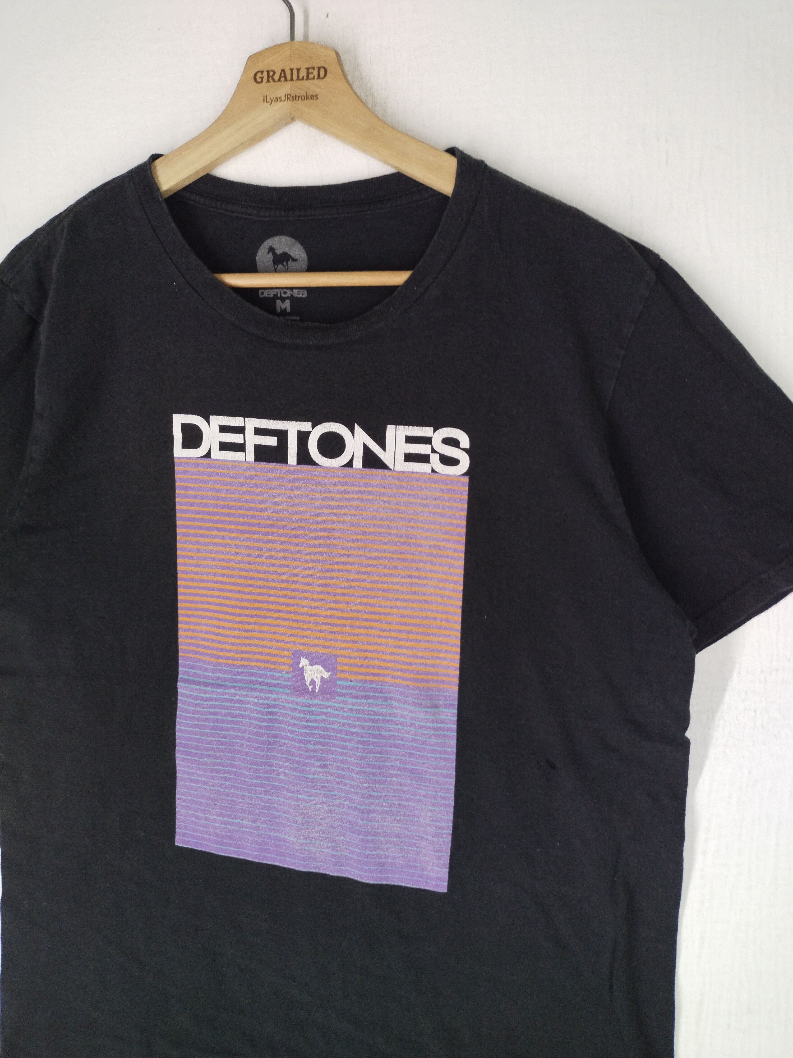 Band Tees Vintage Deftones Alternative Band Punk Rock Band Shirt Tee Size US M / EU 48-50 / 2 - 5 Thumbnail