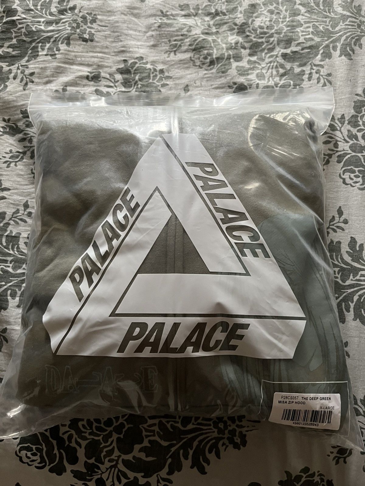 Palace Palace X Death note anime Misa Zip up hoodie size XL Size US XL / EU 56 / 4 - 3 Thumbnail