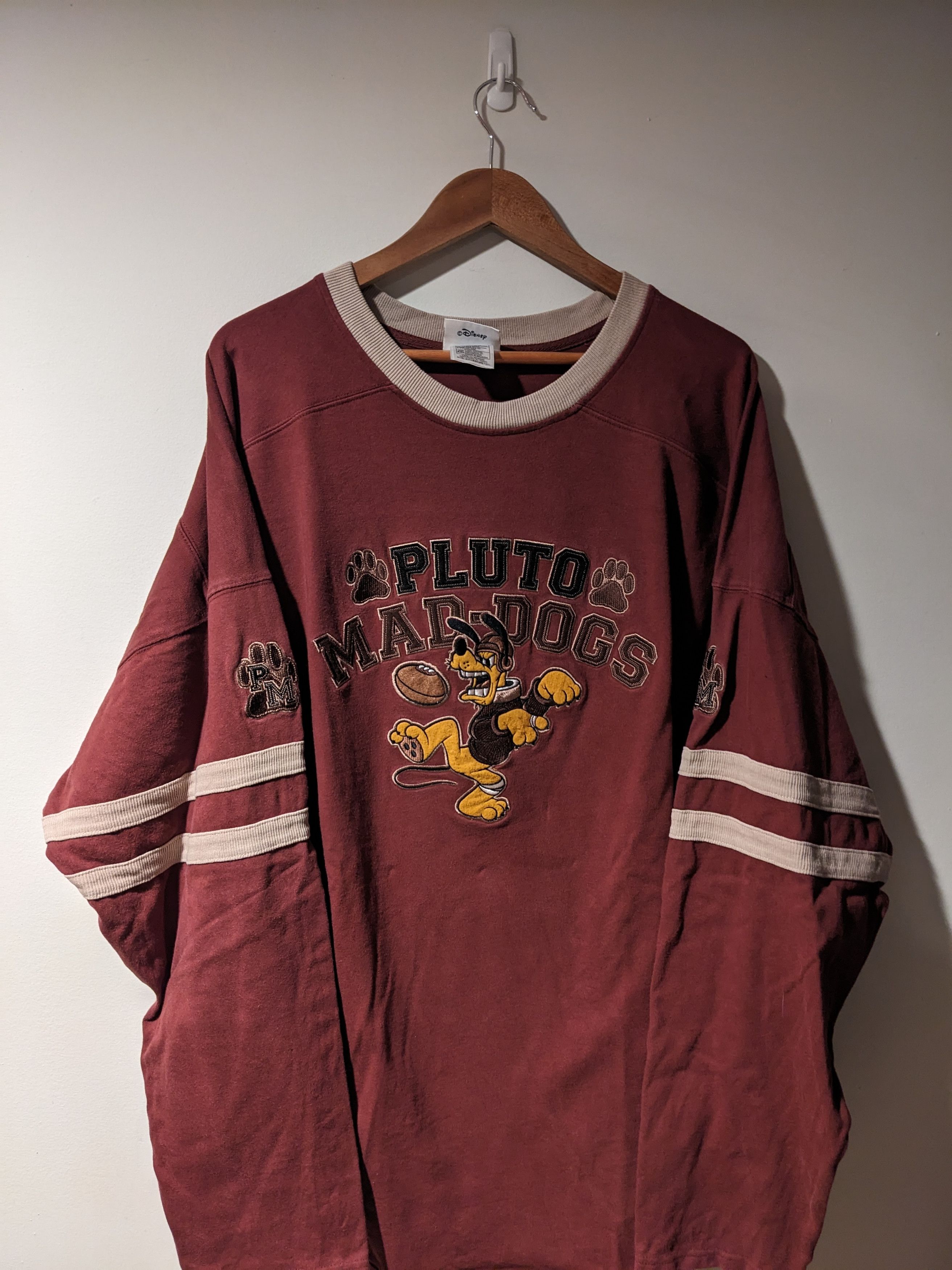 Disney Vintage Y2K Walt Disney World Pluto Mad Dogs Sweatshirt Size US XXL / EU 58 / 5 - 1 Thumbnail