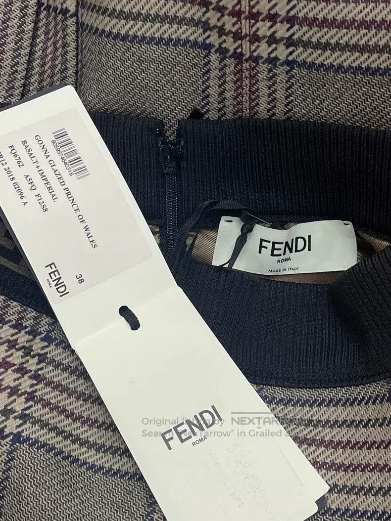 Fendi Fendi High Waist Plaid Skirt Size 25" / US 0 / IT 36 - 3 Thumbnail
