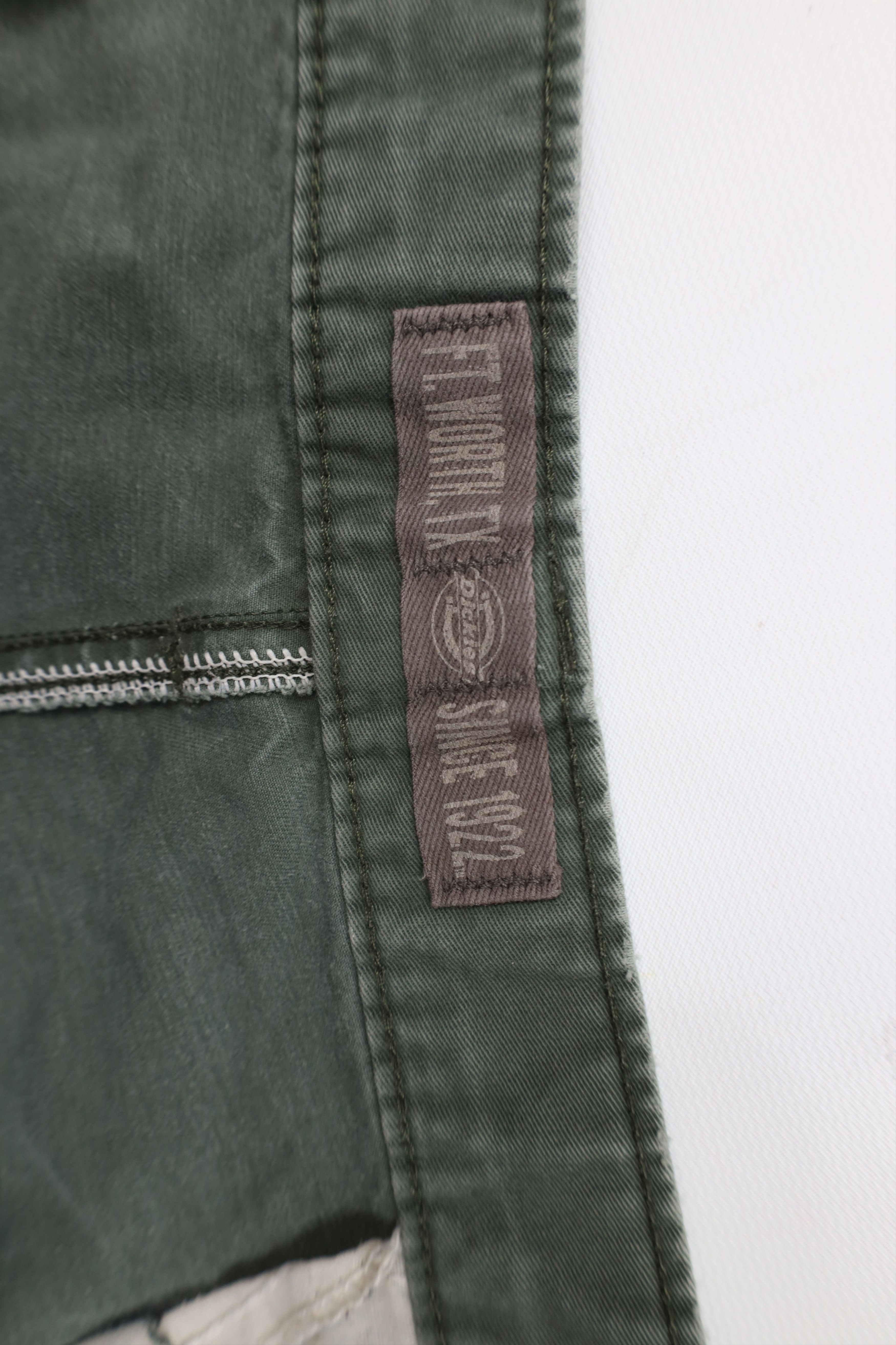 Dickies × Vintage Vintage Dickies Relaxed Fit Cargo Shorts Green Cotton Size US 40 / EU 56 - 7 Thumbnail