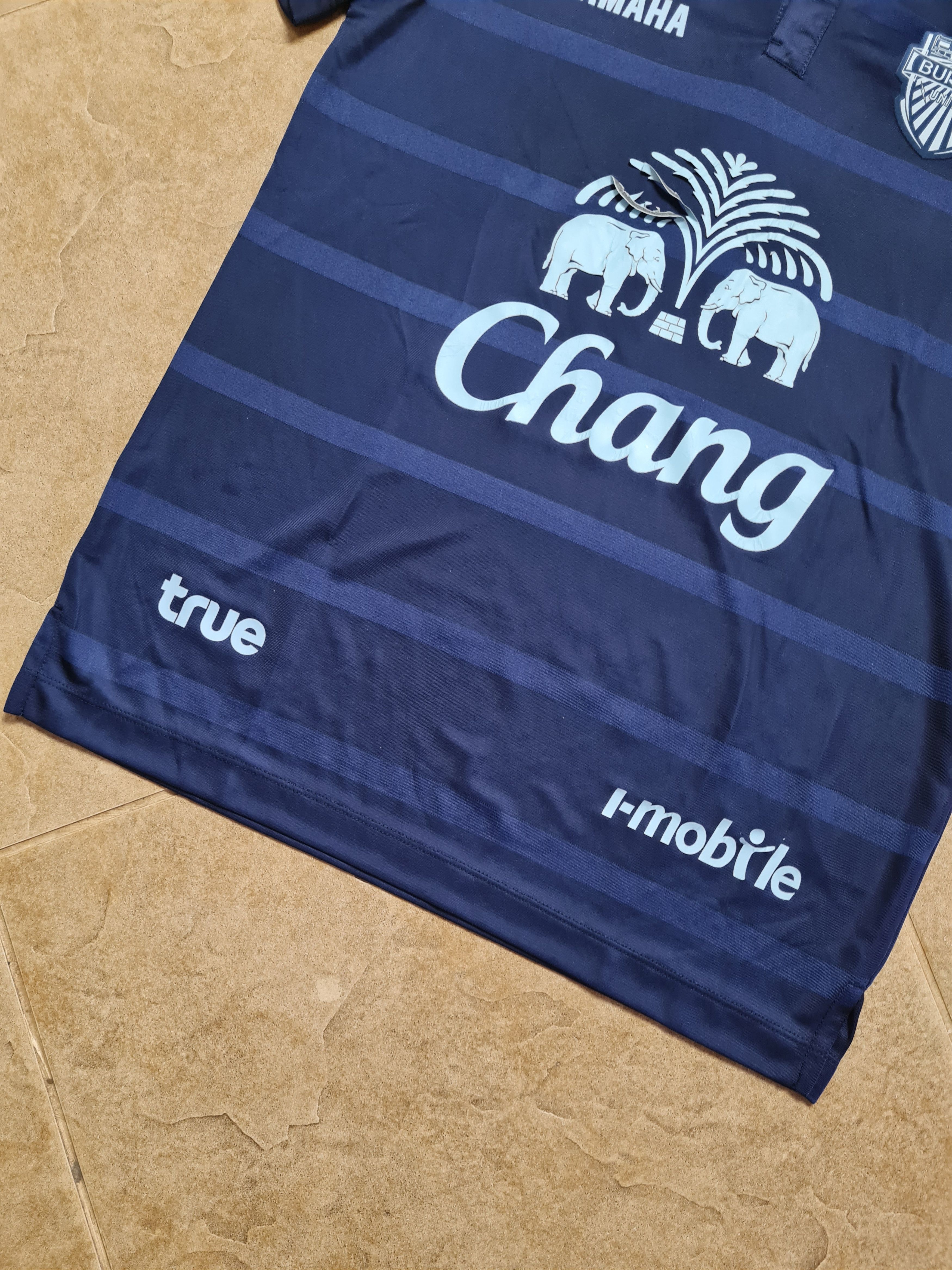 Other Football Jersey Buriram United FC Thailand Thai League 2017 Size US M / EU 48-50 / 2 - 22 Thumbnail