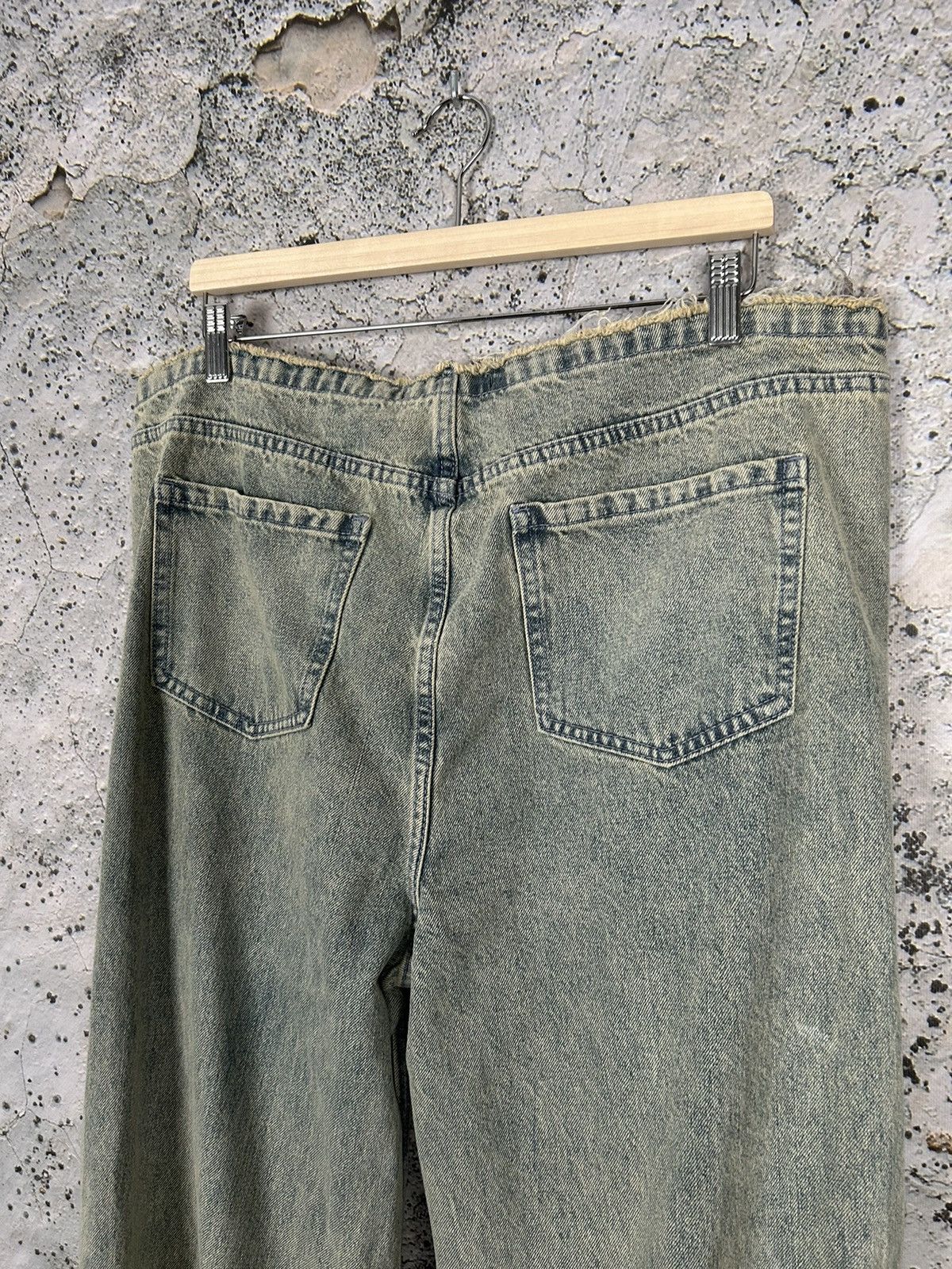 Jaded London Jaded London Extreme Slashed Loose Fit Jeans Denim Hype Y2K Size US 34 / EU 50 - 4 Thumbnail