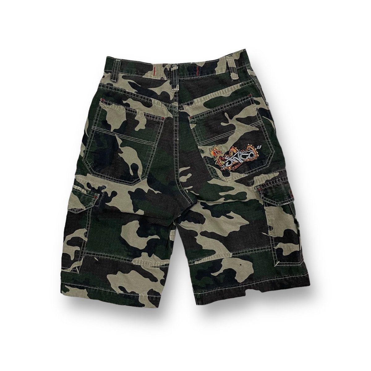 JNCO 💥FOR SALE💥 Vtg Hard To Find Jnco Short Cargo Camoflouge Size US 28 / EU 44 - 2 Thumbnail