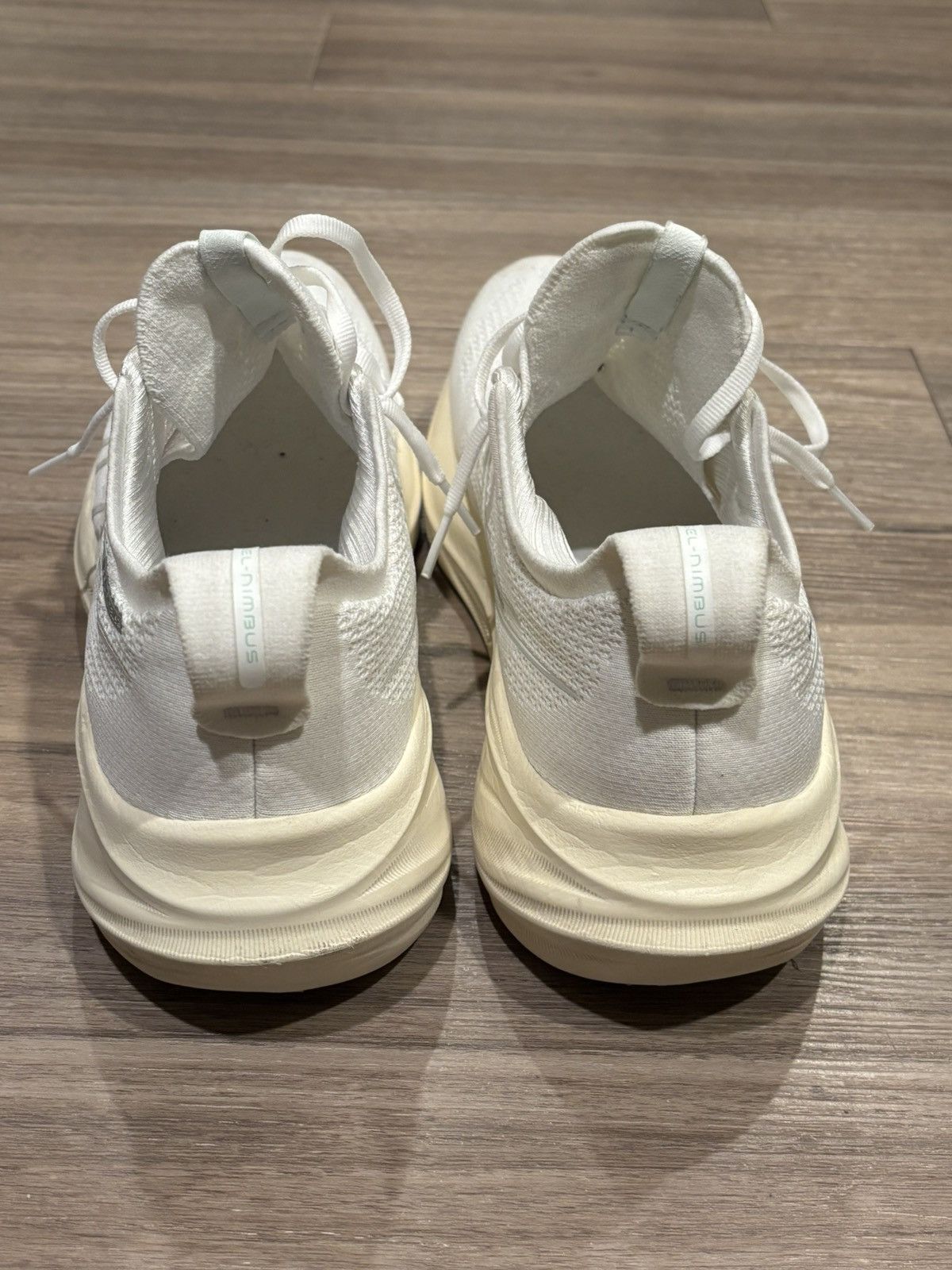 Asics Asics Gel-Nimbus 26 Size US 9 / EU 42 - 4 Thumbnail