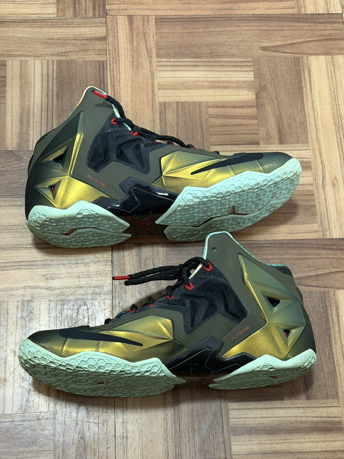 Nike Nike LeBron 11 King's Pride Size US 10.5 / EU 43-44 - 2 Thumbnail