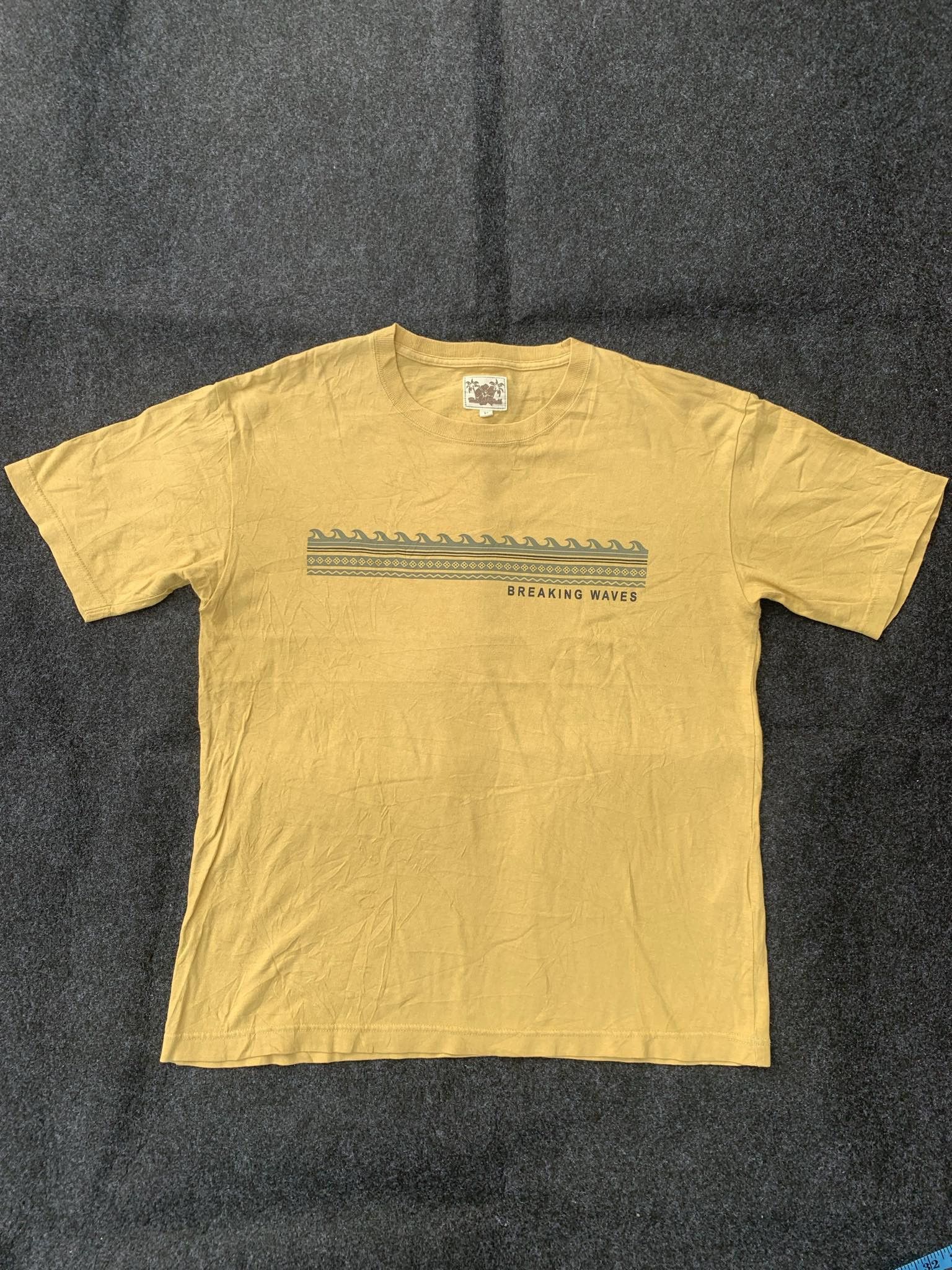 Sun Surf Breaking wave like surf style. Size US M / EU 48-50 / 2 - 1 Thumbnail