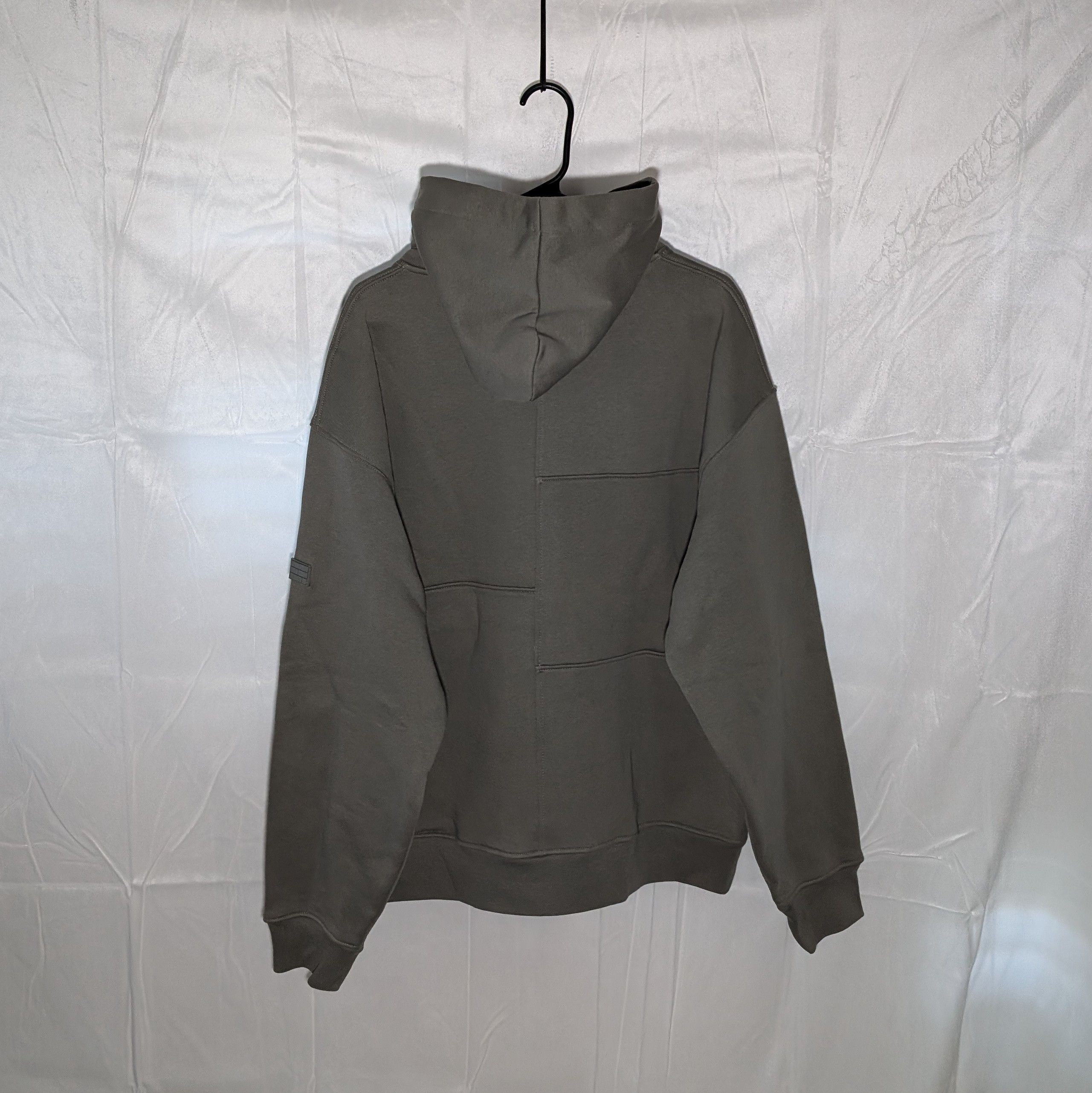 Frame Plaque Hoodie Size US L / EU 52-54 / 3 - 2 Thumbnail