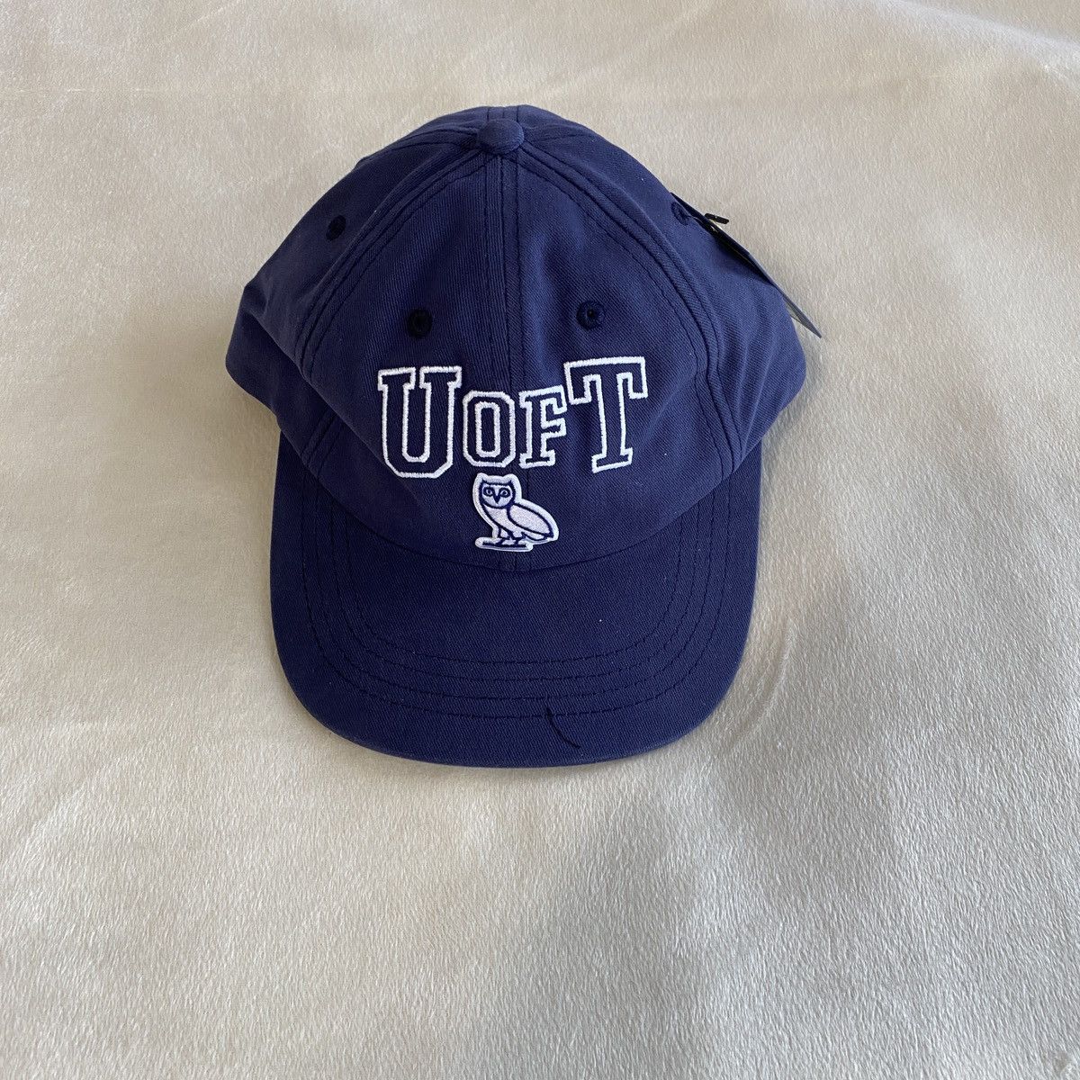October's Very Own October’s Very Own x U of T Size ONE SIZE - 1 Thumbnail
